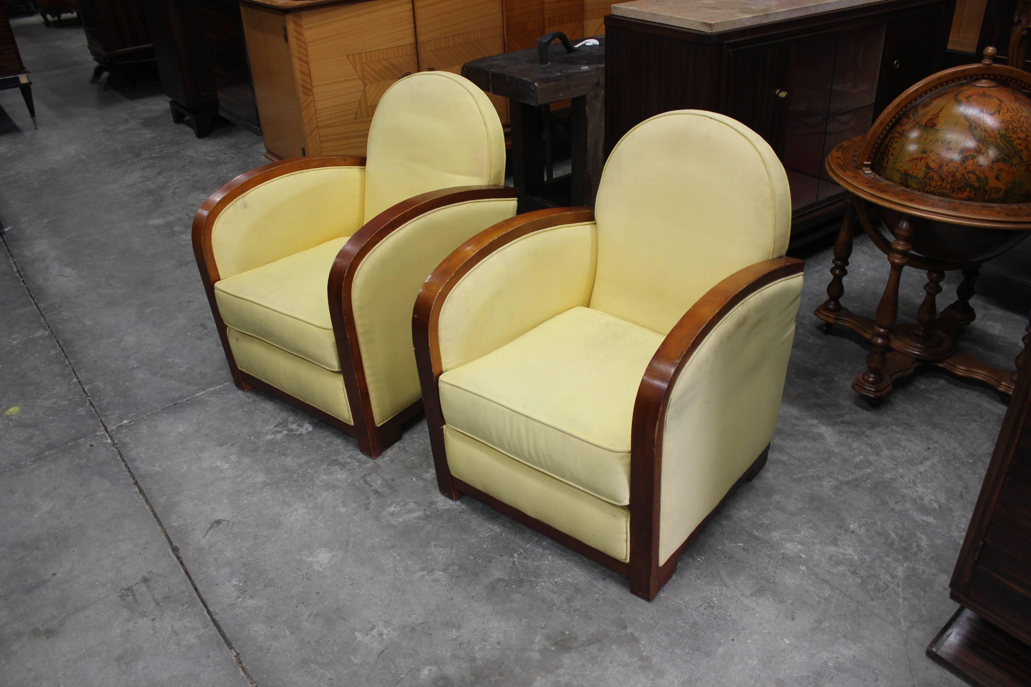 Fine Pair of French Art Deco Speed Armchairs or Club Chairs, circa 1940s In Good Condition In Hialeah, FL