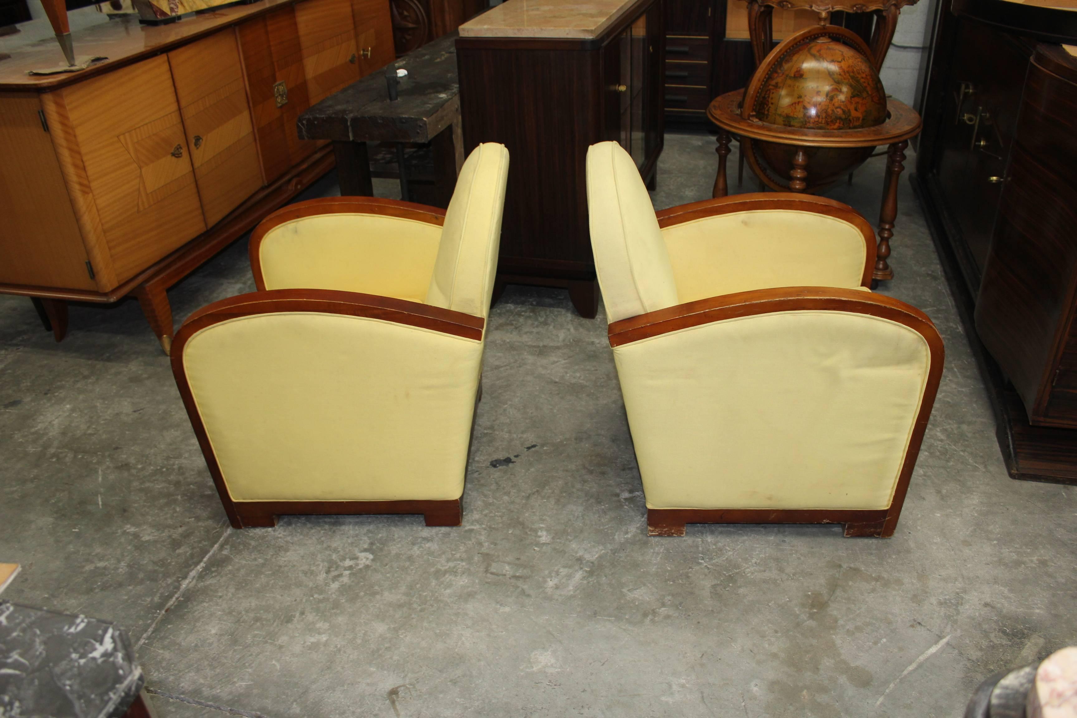 Fine Pair of French Art Deco Speed Armchairs or Club Chairs, circa 1940s 3
