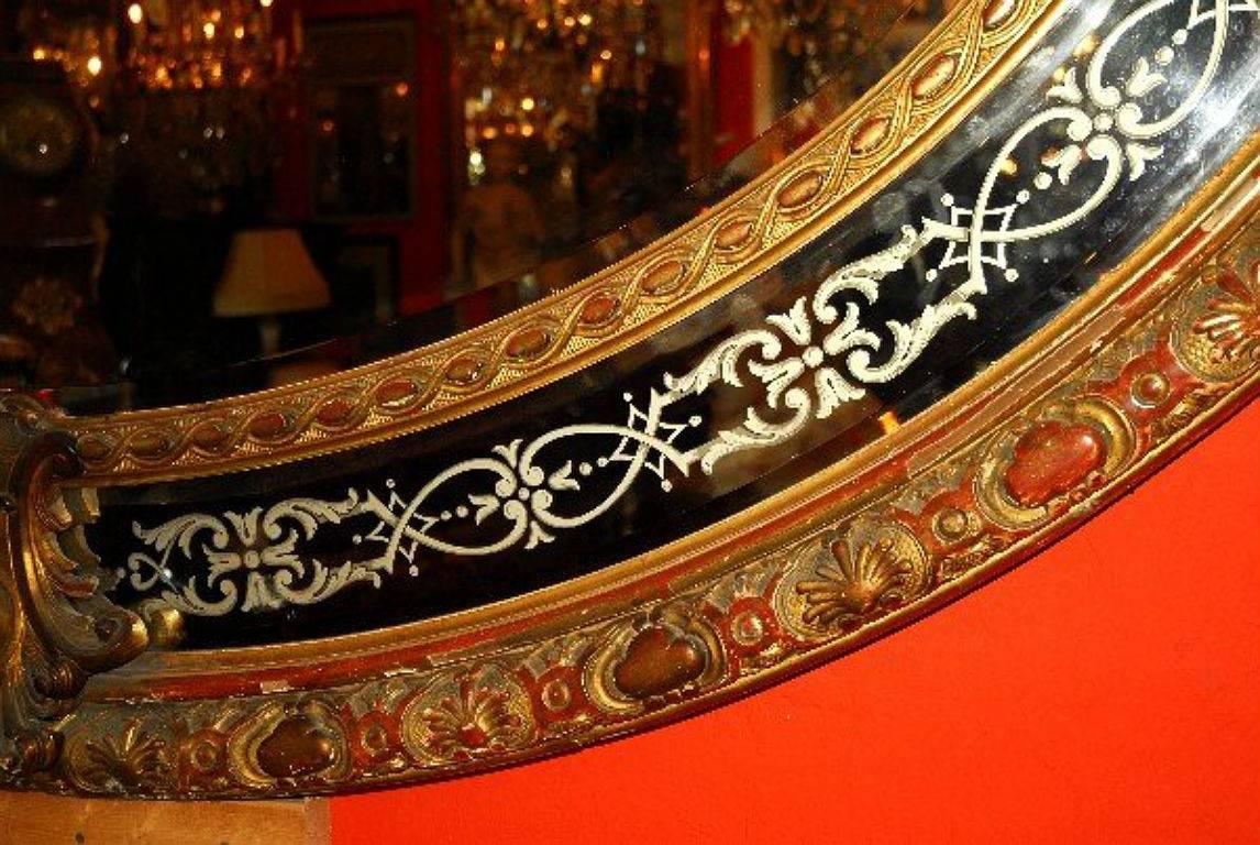 Wood 19th Century Napoleon III Carved Giltwood Oval Mirror For Sale