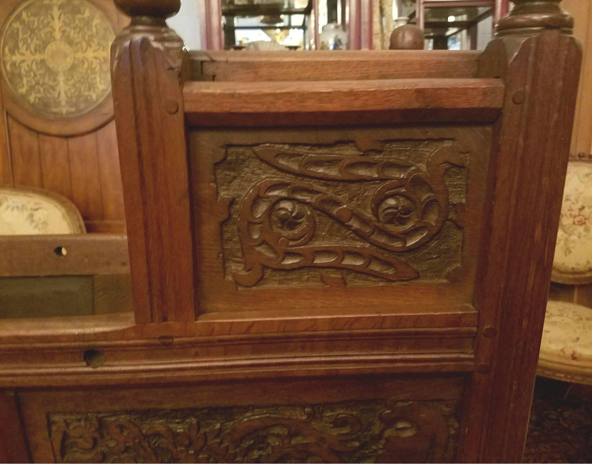 17th Century Jacobean Carved Wood Cradle For Sale 1