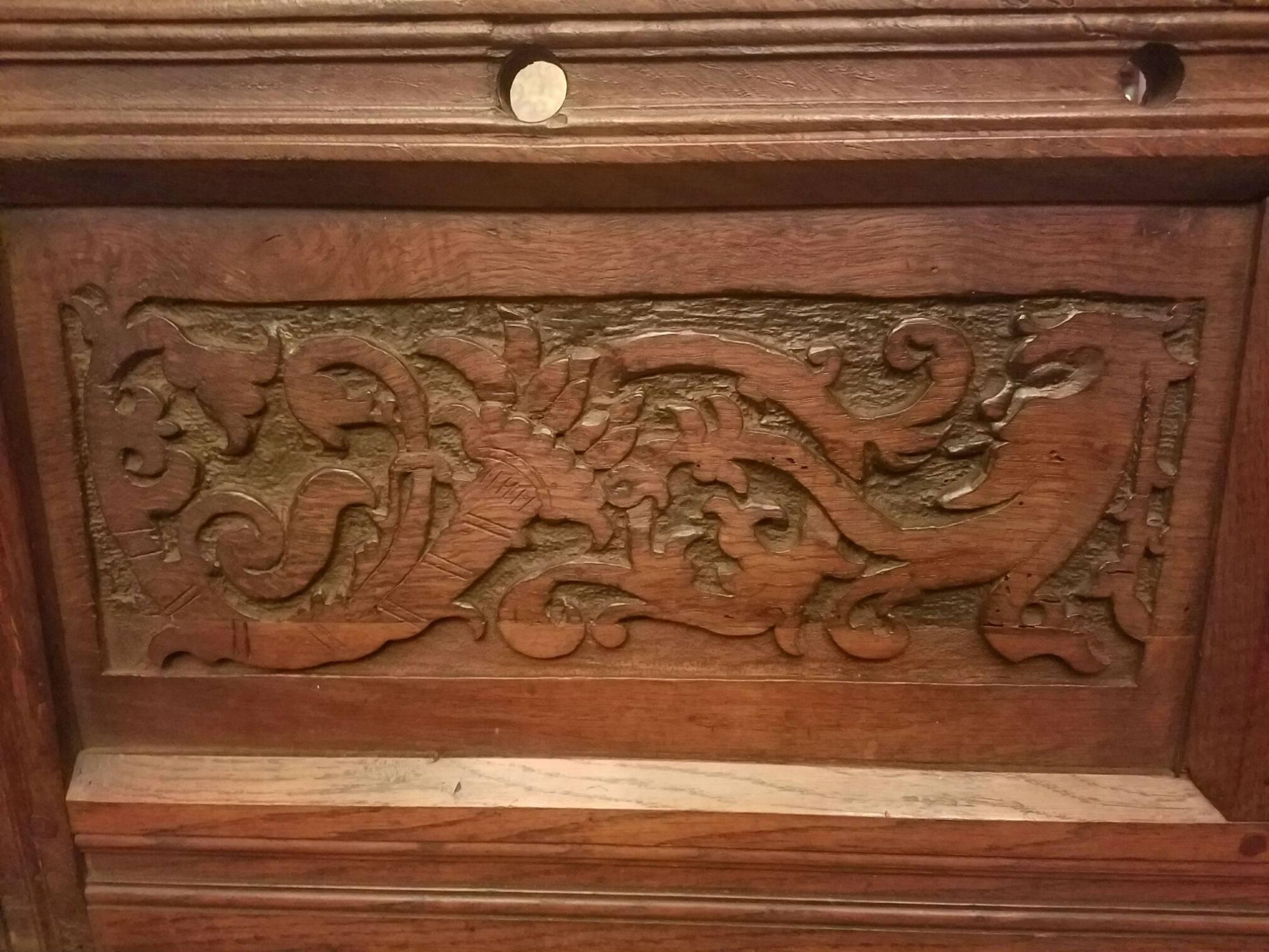 17th Century Jacobean Carved Wood Cradle For Sale 3