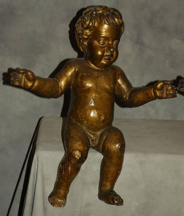 Pair of 18th Century Italian Carved Gilt-Wood Putti Figures In Good Condition For Sale In Miami, FL