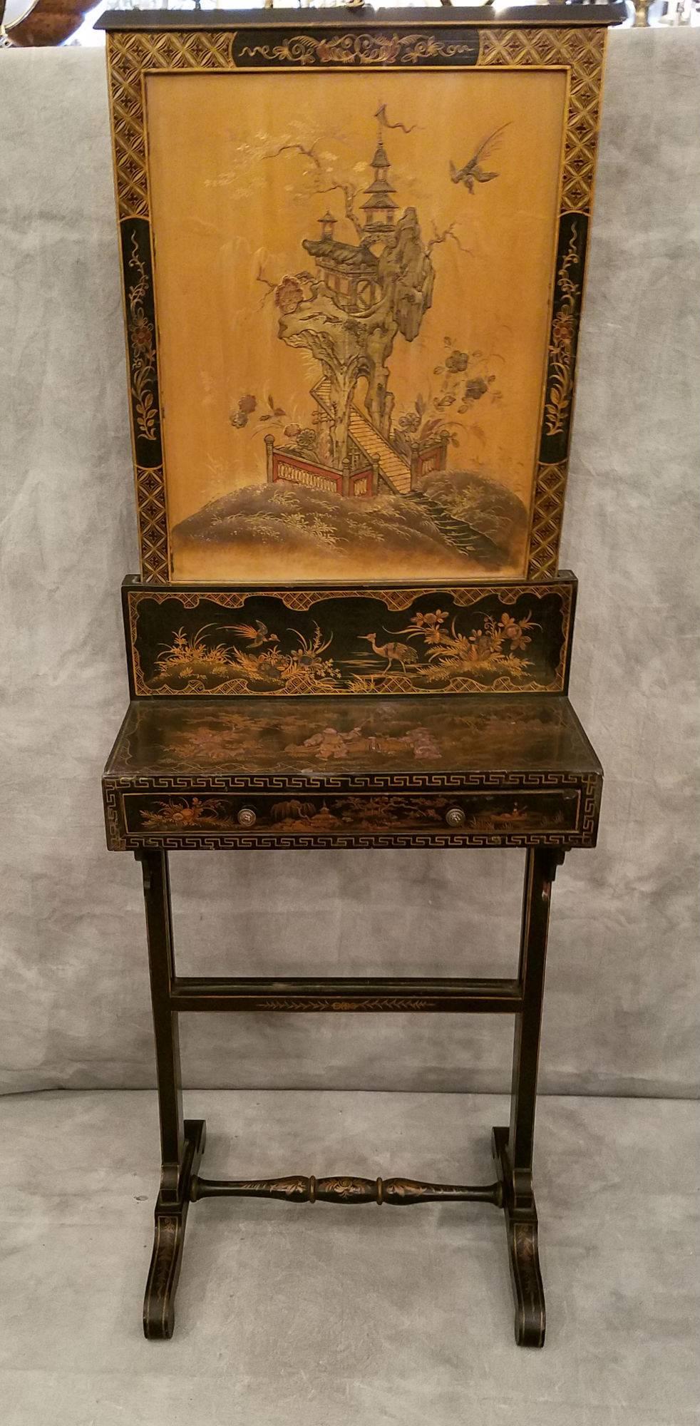 19th Century English Chinoiserie Decorated Fireside Table For Sale