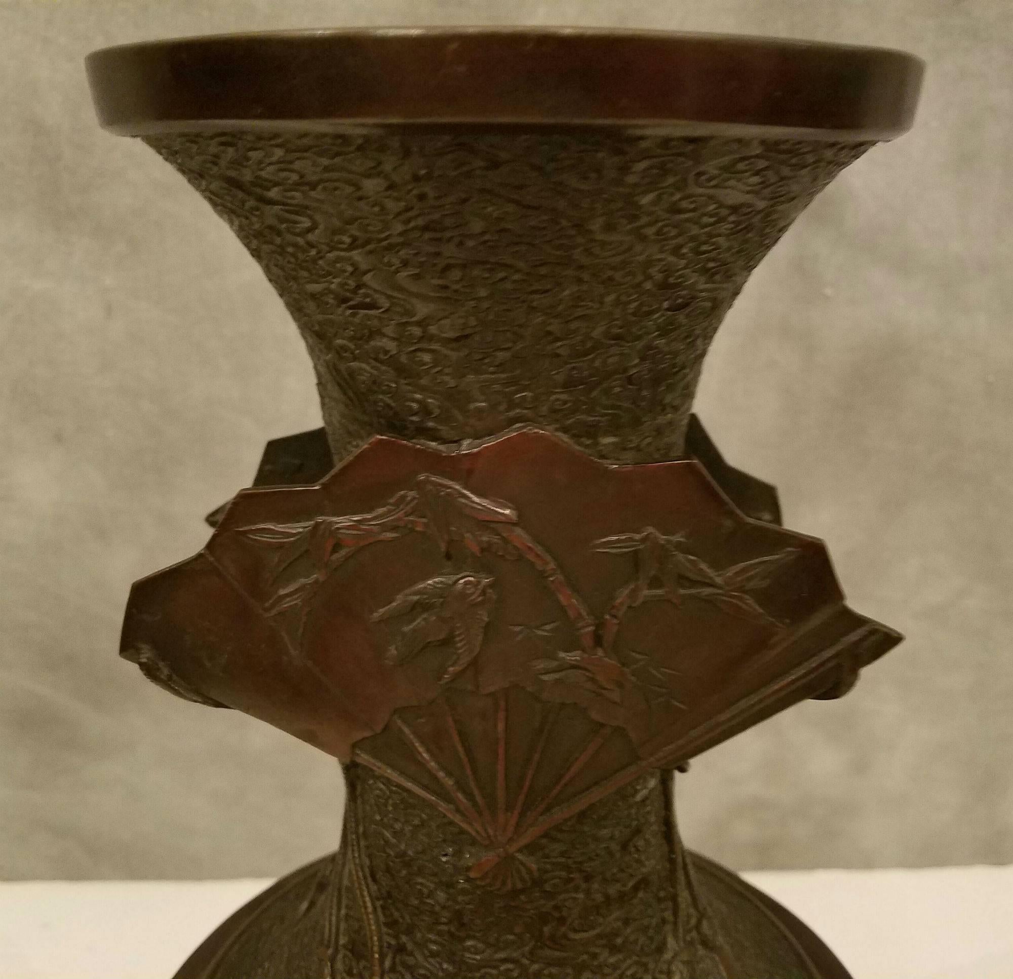 Large Japanese Meiji Period Bronze Vase For Sale 1