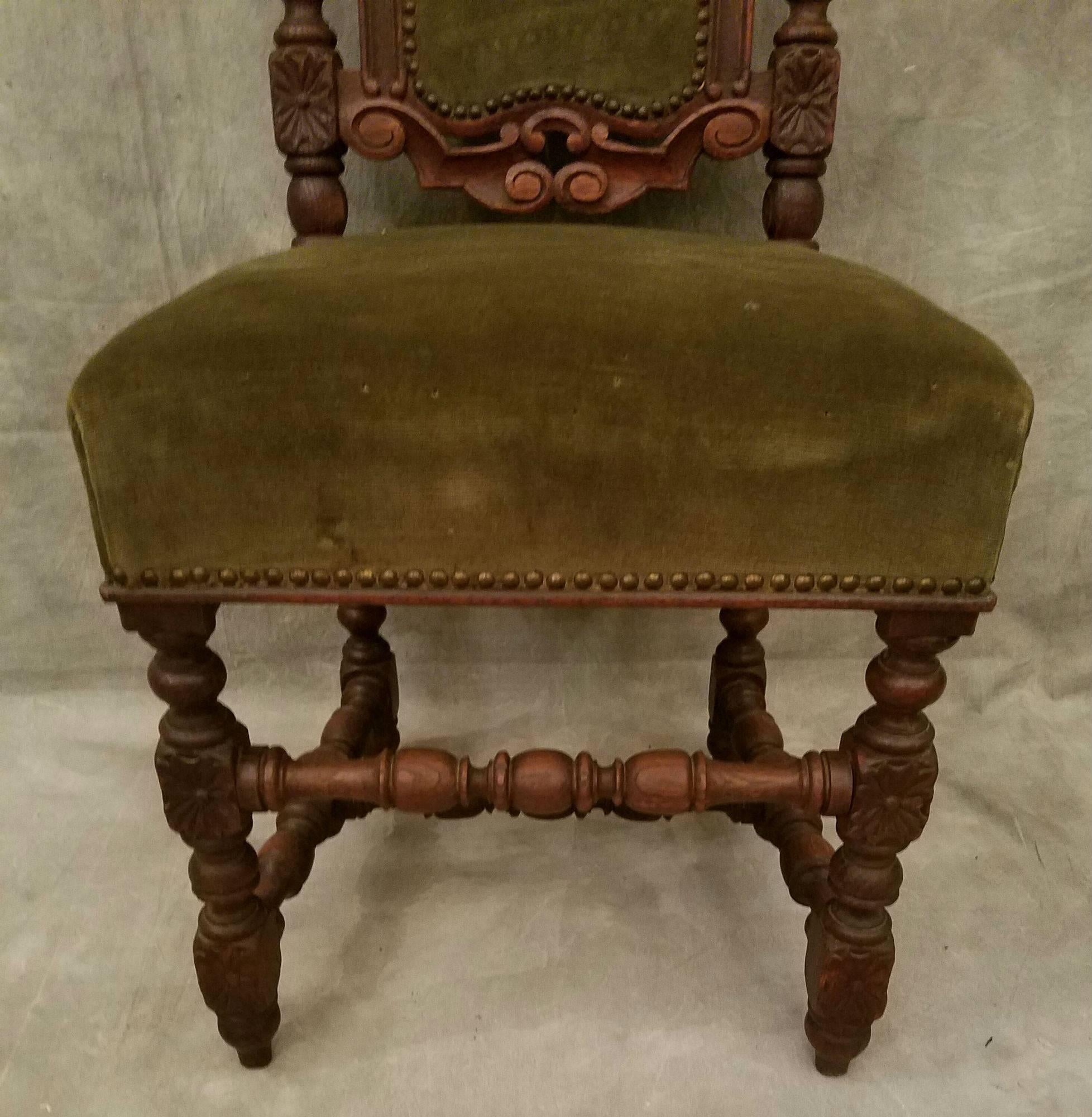 19th Century Set of Six Renaissance Carved Oak Dining Chairs 1