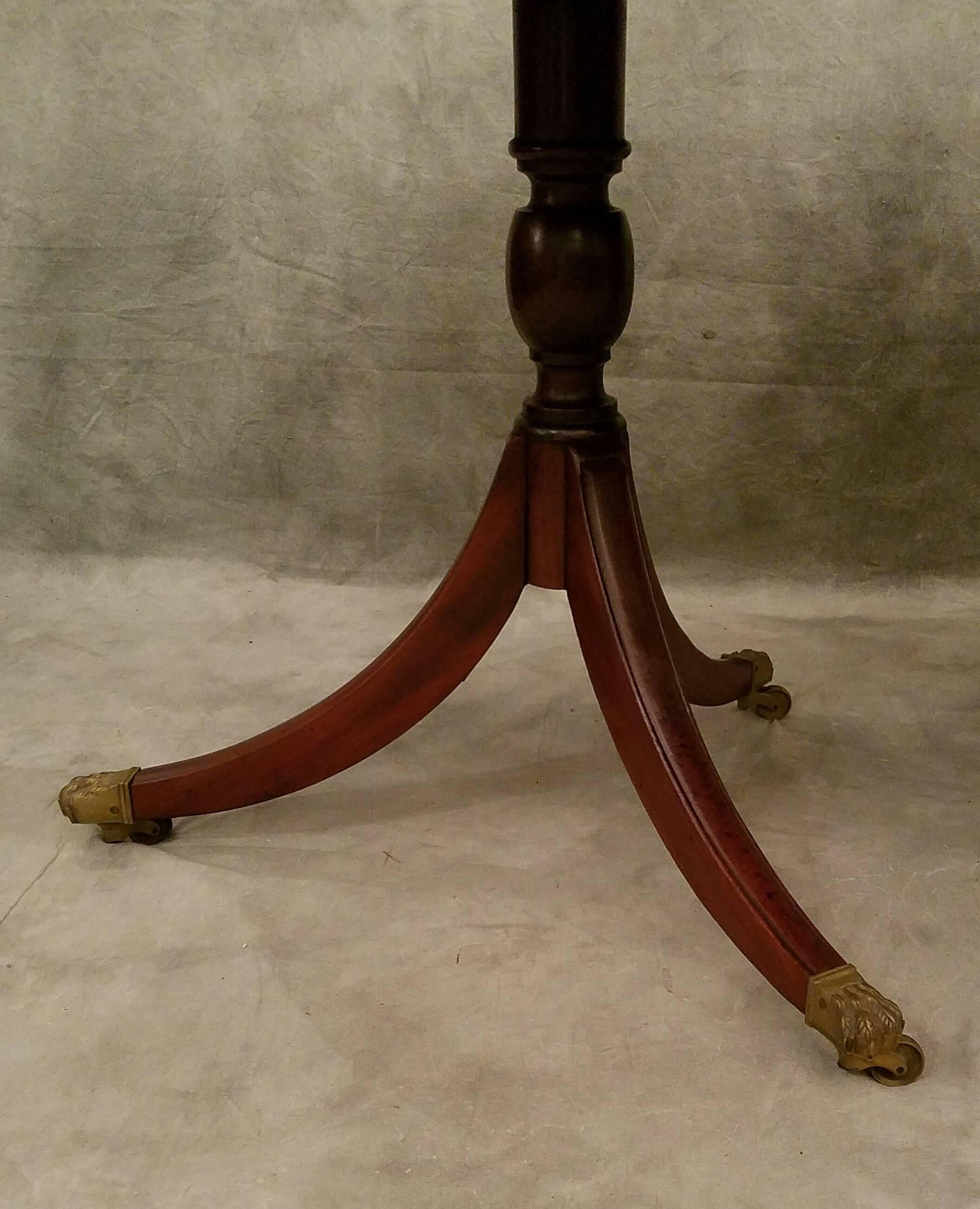 19th Century English Regency Mahogany Double Pedestal Dining / Breakfast Table In Good Condition For Sale In Miami, FL