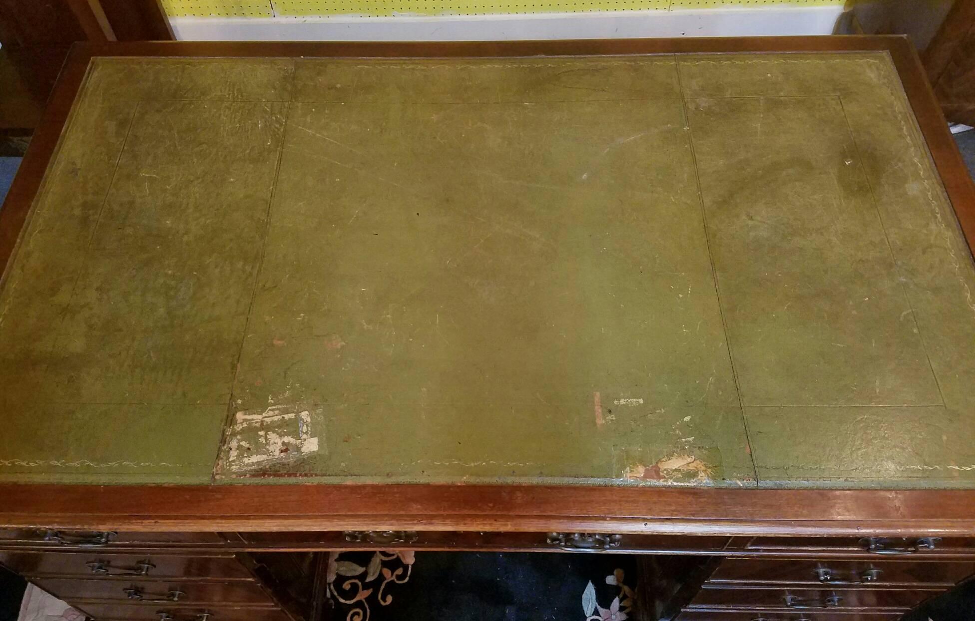 George III Mahogany Double Pedestal Desk In Distressed Condition For Sale In Miami, FL