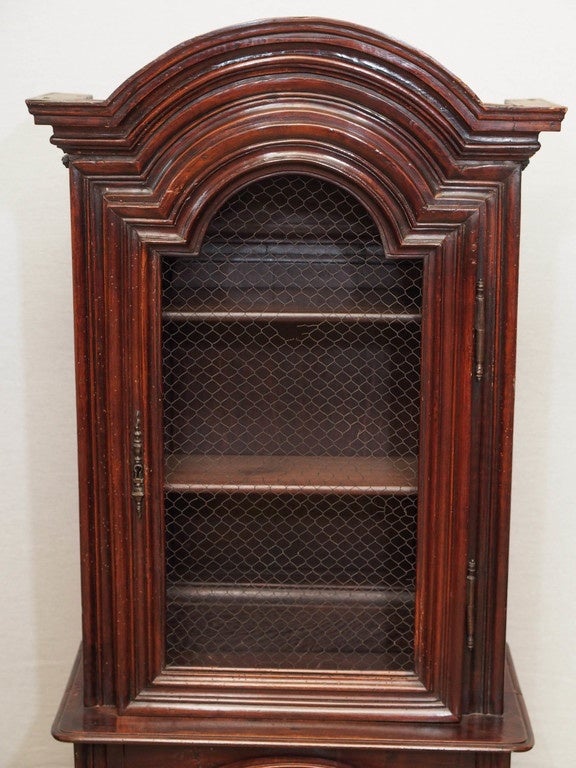 French 17th century Louis XIII style walnut ètagerè with old grillwork from a French convent, circa 1695.