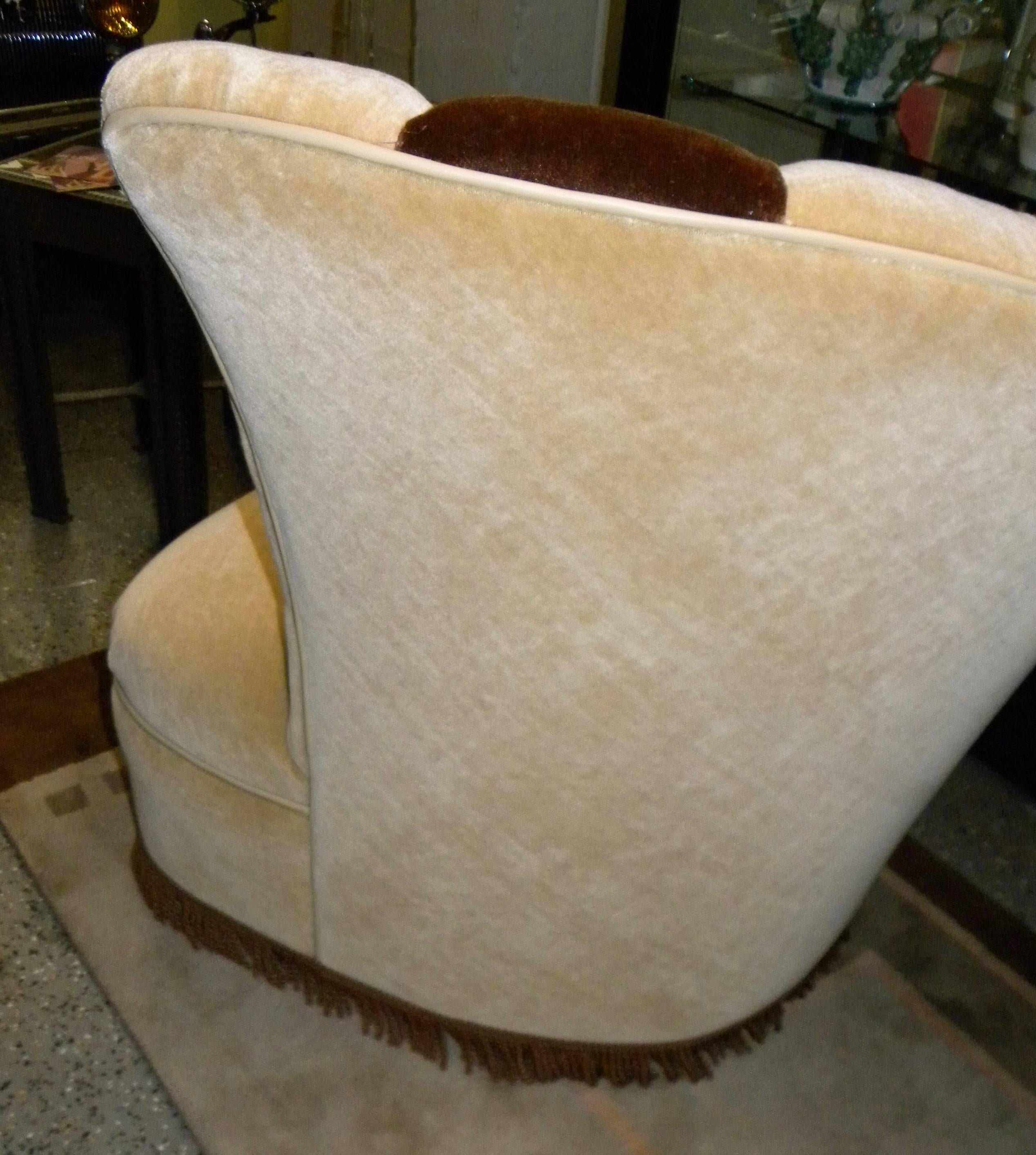 Art Deco Fanned Back Hollywood Swivel Chairs 2