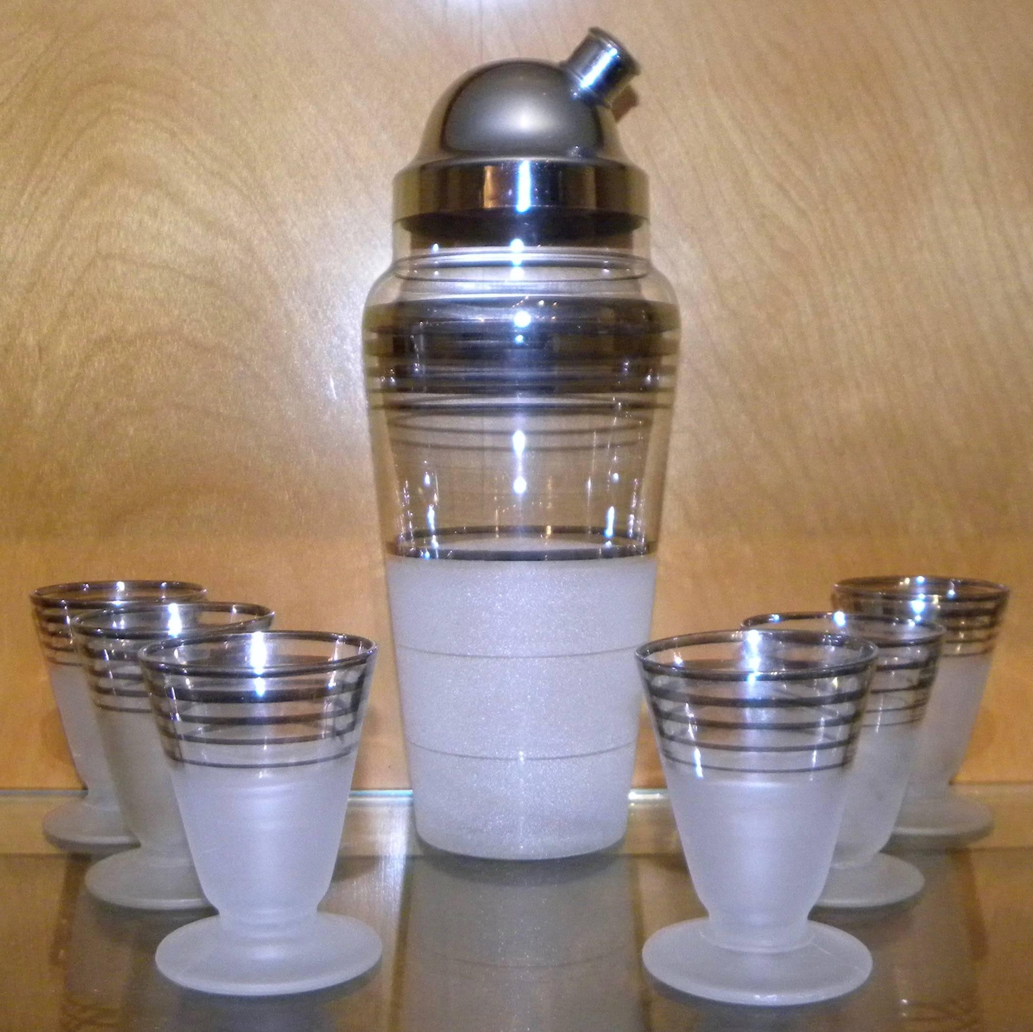 Mid-20th Century Art Deco Cocktail Shaker and Matching Glasses