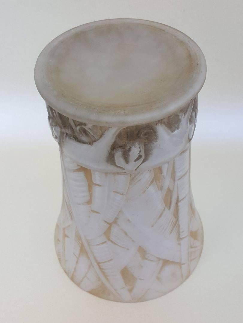 Art Glass D'Avesn Art Deco Glass Lion Vase