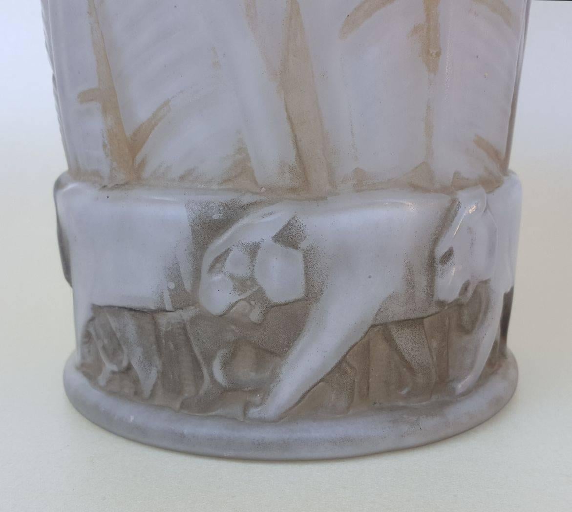 French D'Avesn Art Deco Glass Lion Vase