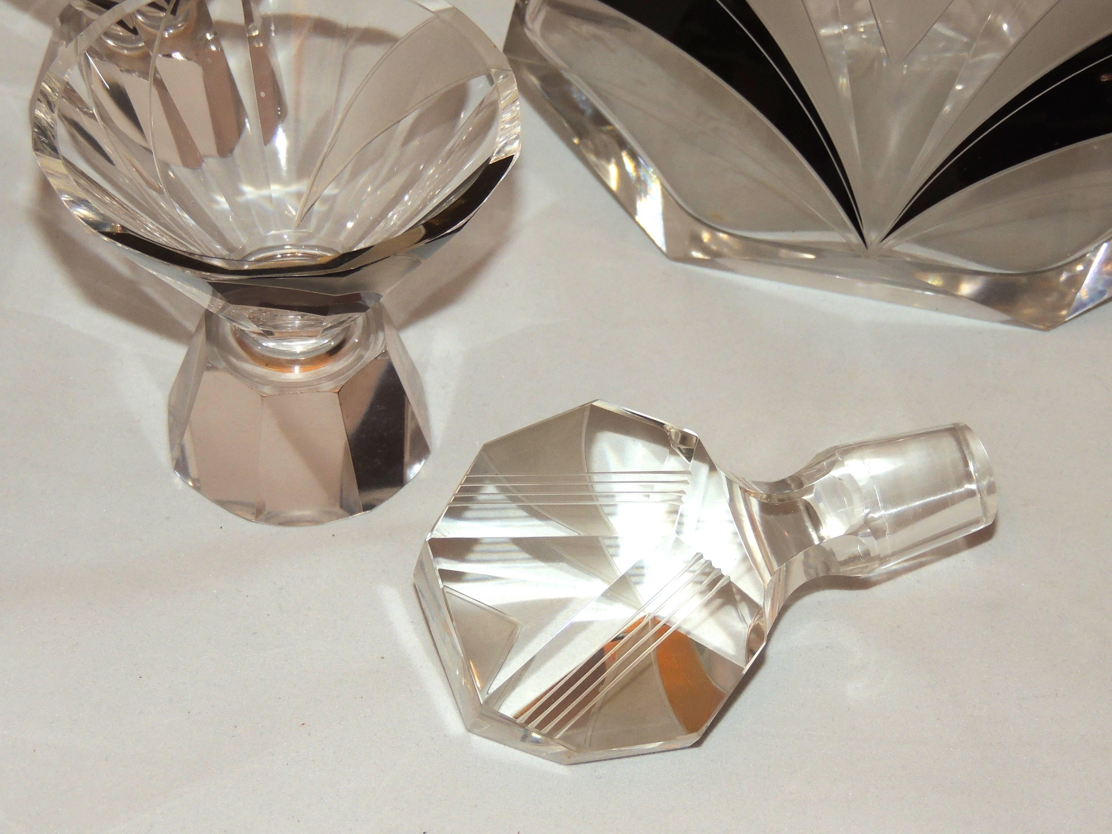 High Deco Glass Decanter Chevron Palda Design 3