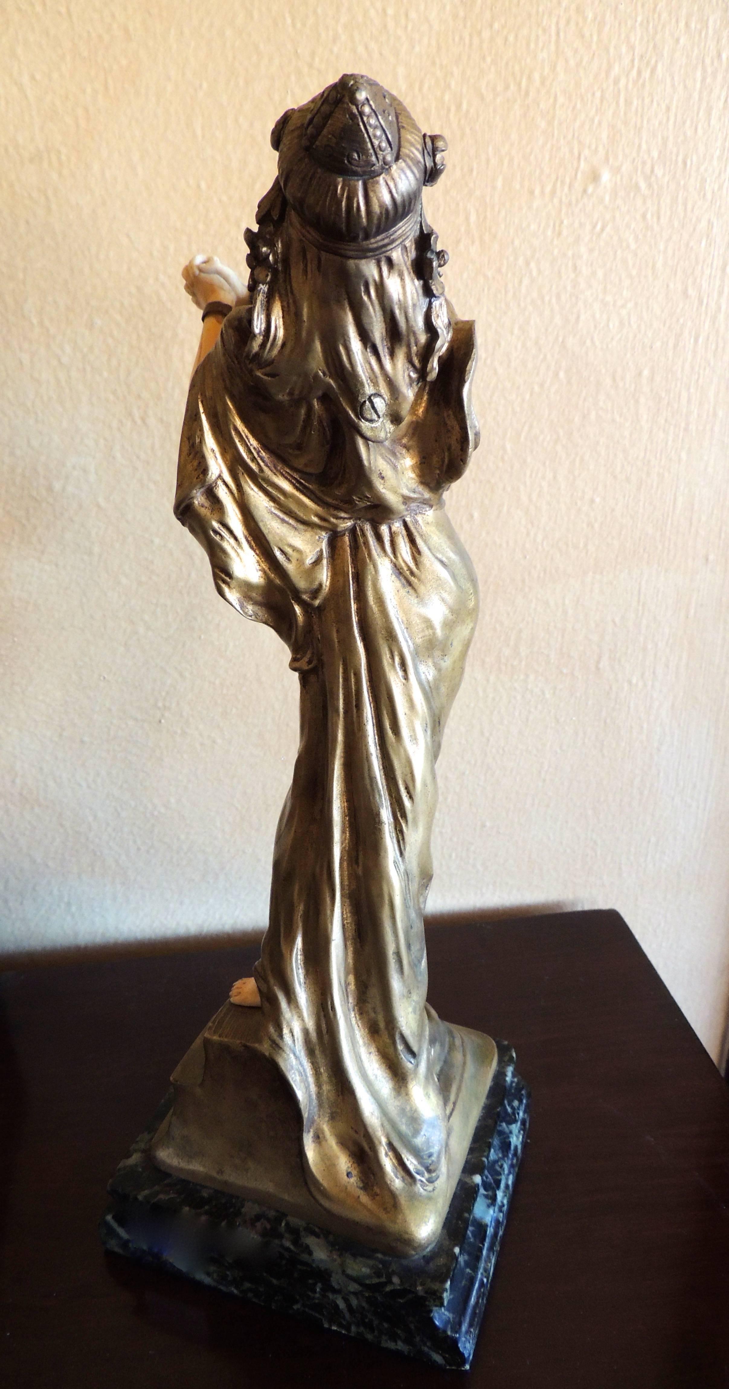Jugendstil-Bronze-Skulptur „Heroine“ von thophile Franois Somme im Angebot 2