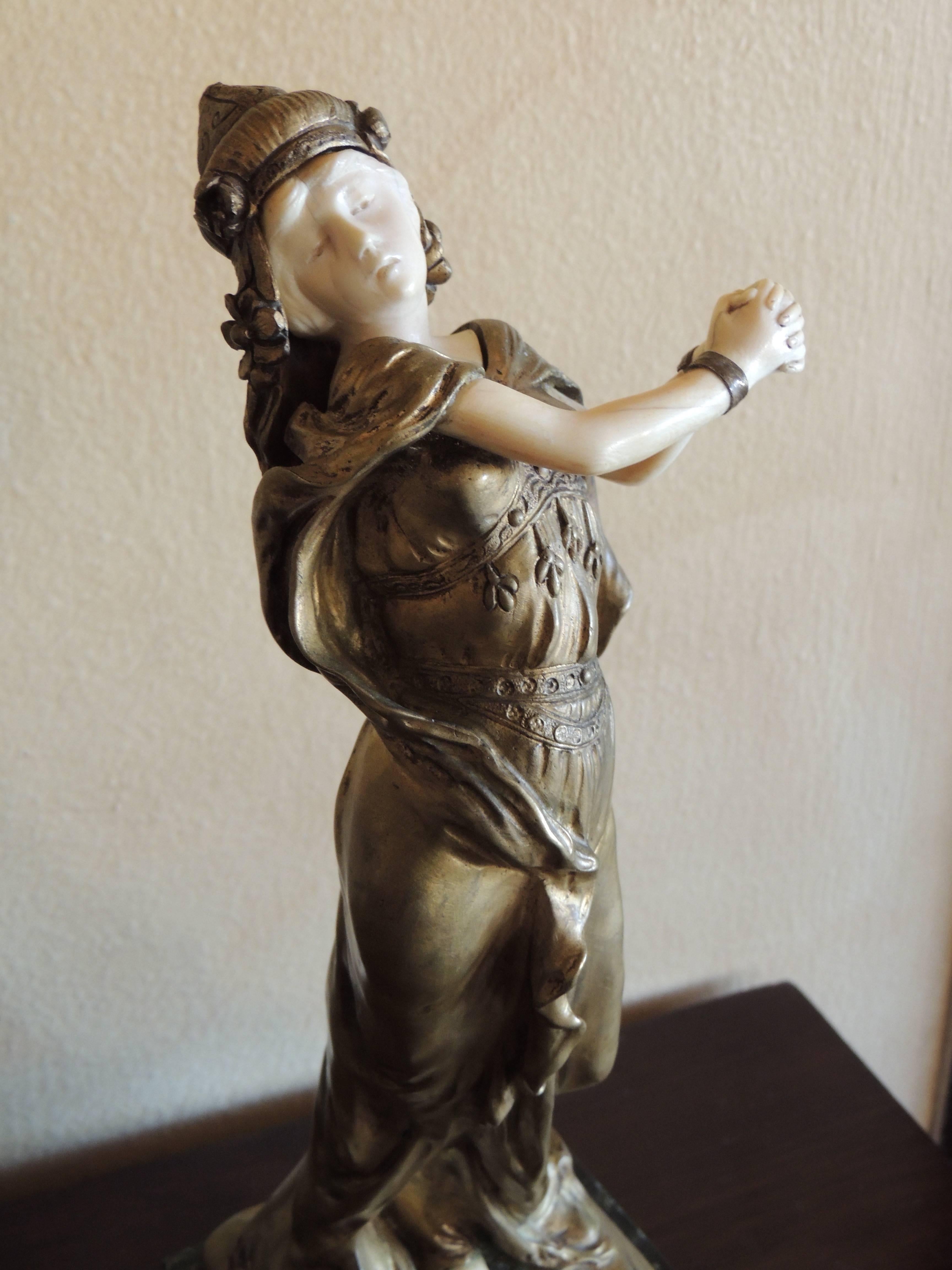 Jugendstil-Bronze-Skulptur „Heroine“ von thophile Franois Somme im Angebot 3