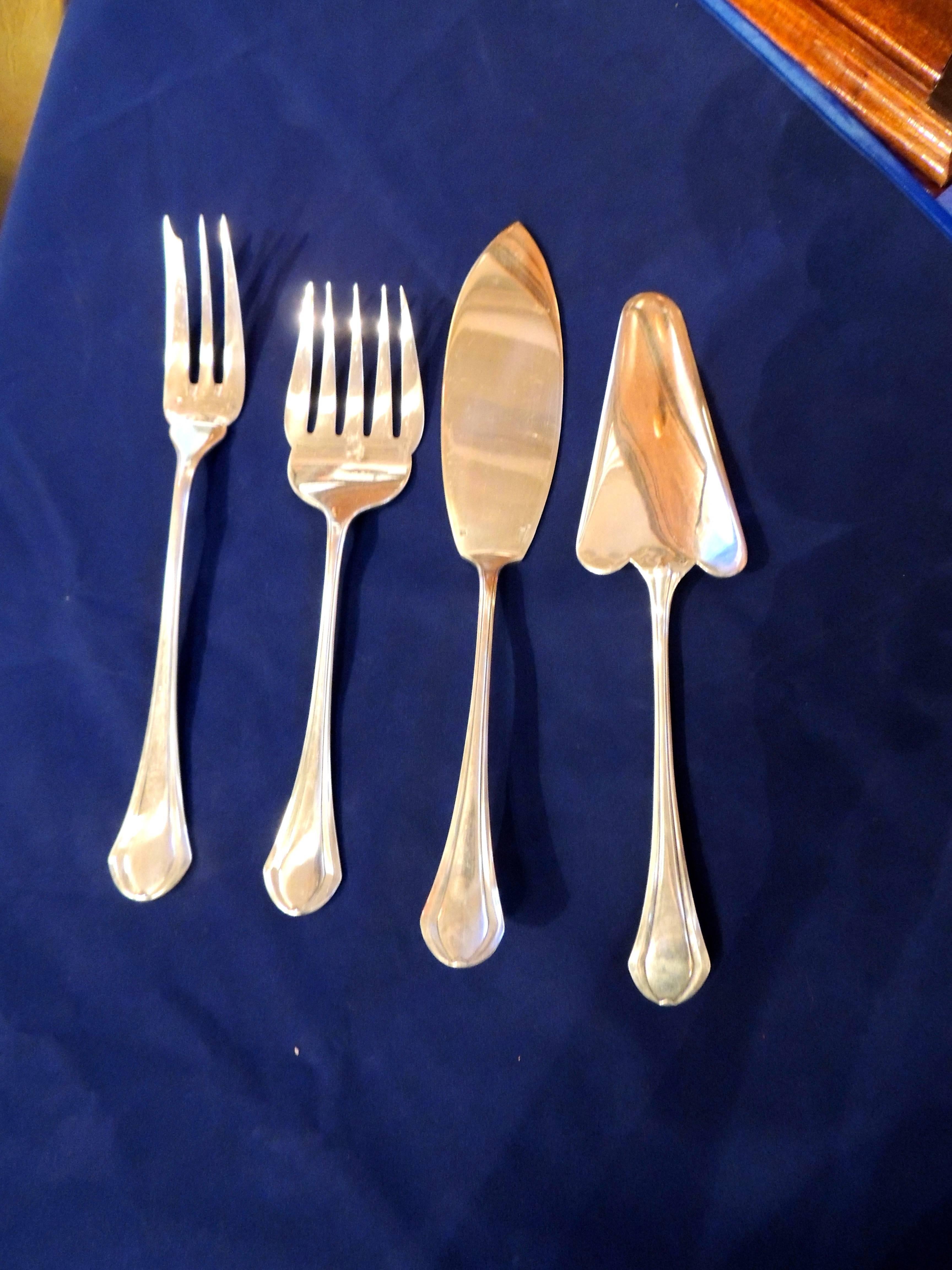 Christofle Art Deco Silverware Set in Wooden Chest In Excellent Condition In Oakland, CA