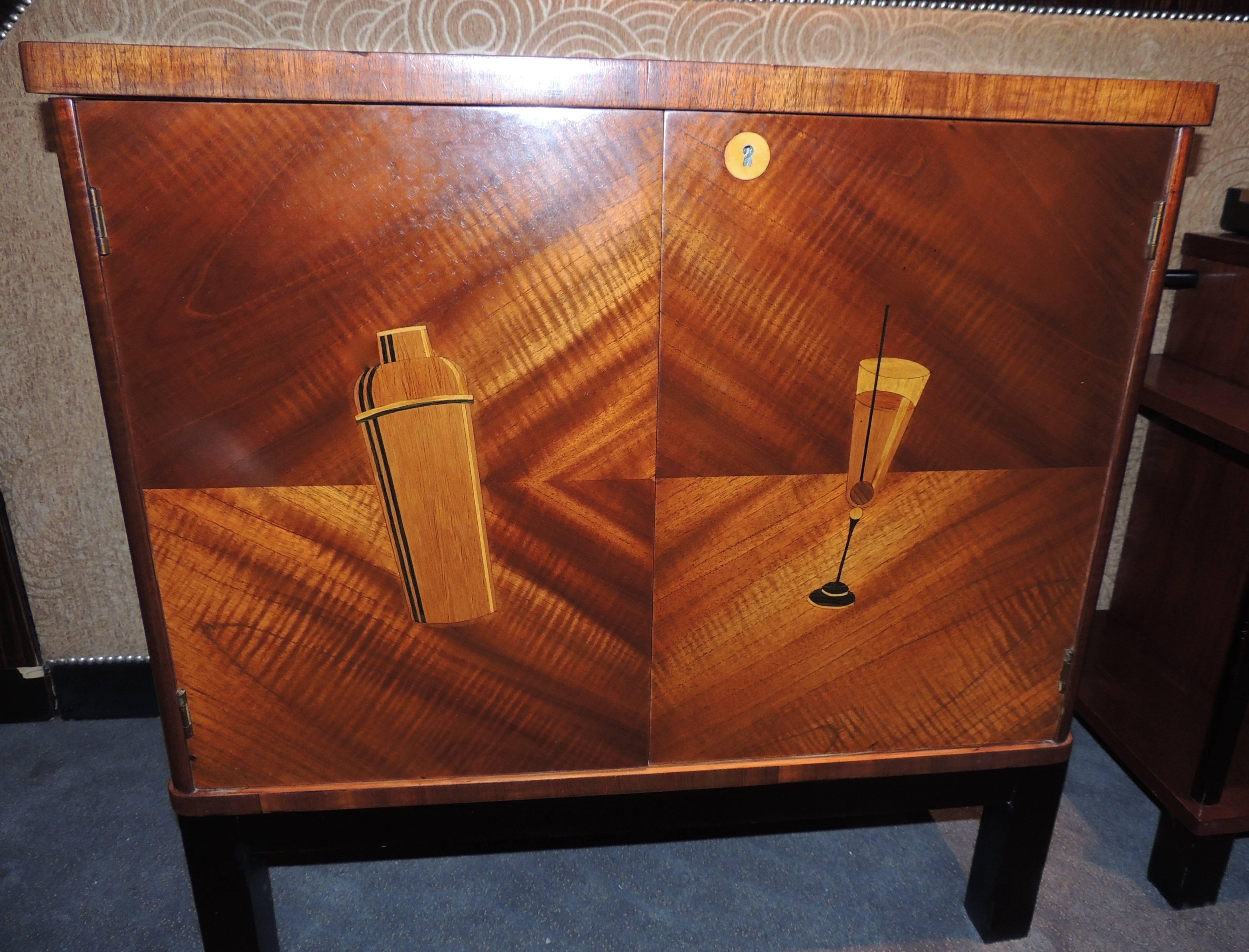 Small Art Deco Bar with Cocktail Design Inlay In Excellent Condition In Oakland, CA