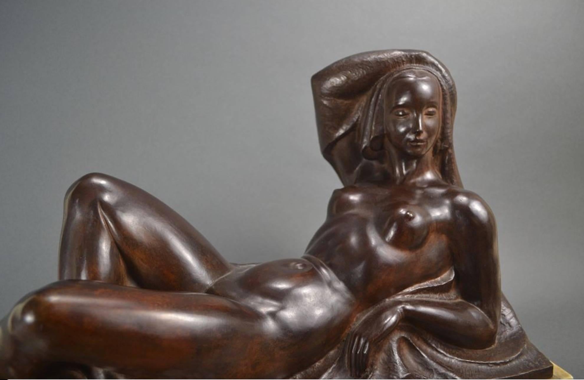 Art Deco Masterpiece Bronze Reclining Sculpture Important Artist Jan Anteunis In Good Condition For Sale In Oakland, CA