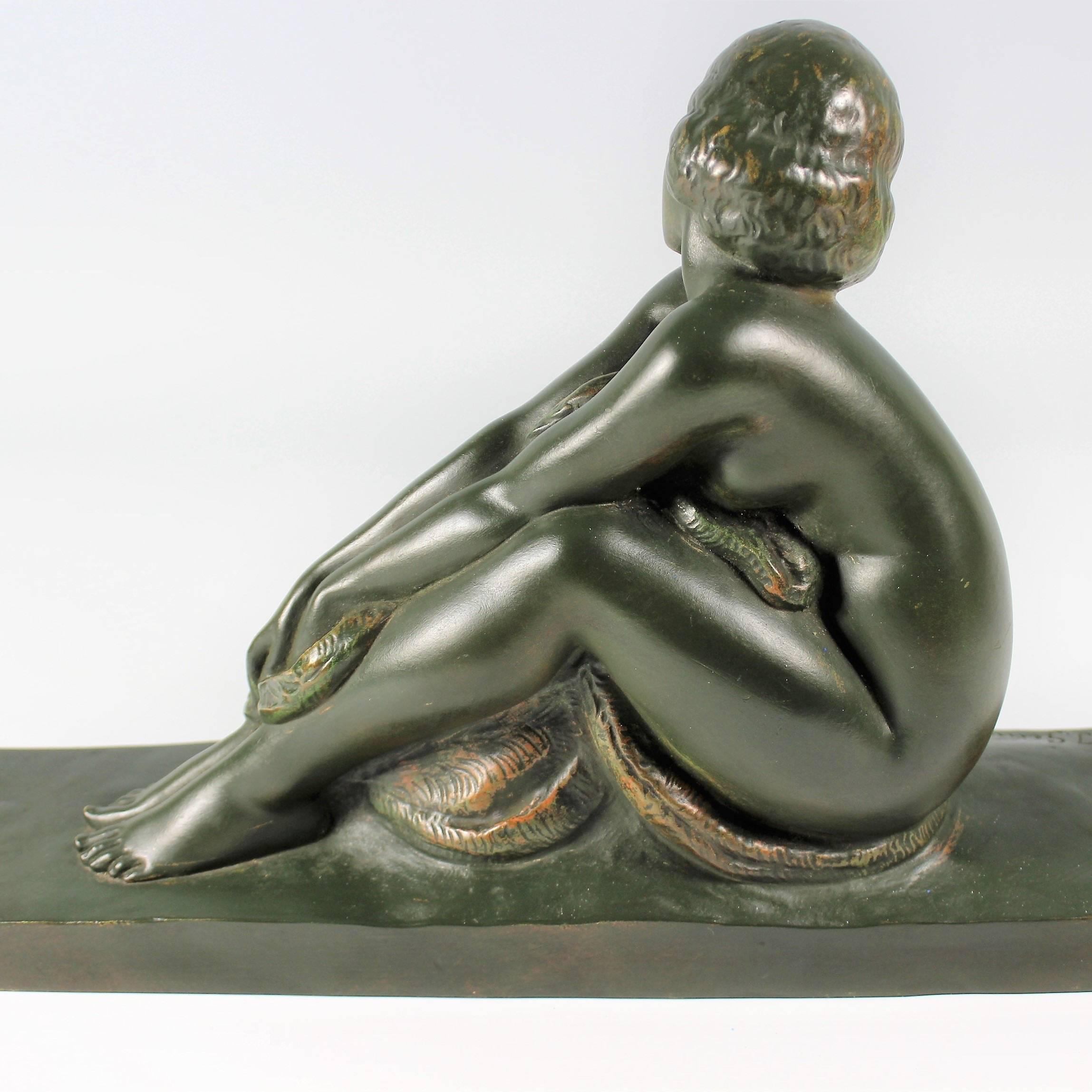 Early 20th Century Art Deco French Bronze Seated Nude by Amedeo Gennarelli, circa 1925 Statue