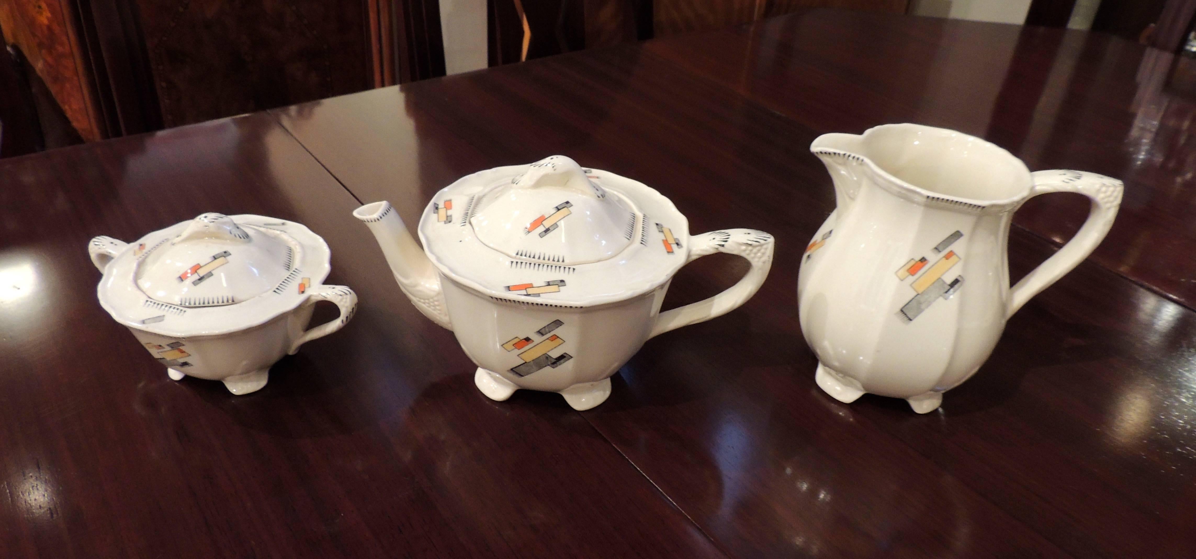 Mid-20th Century Art Deco English Tea Set Service for Eight by Alfred Meakin