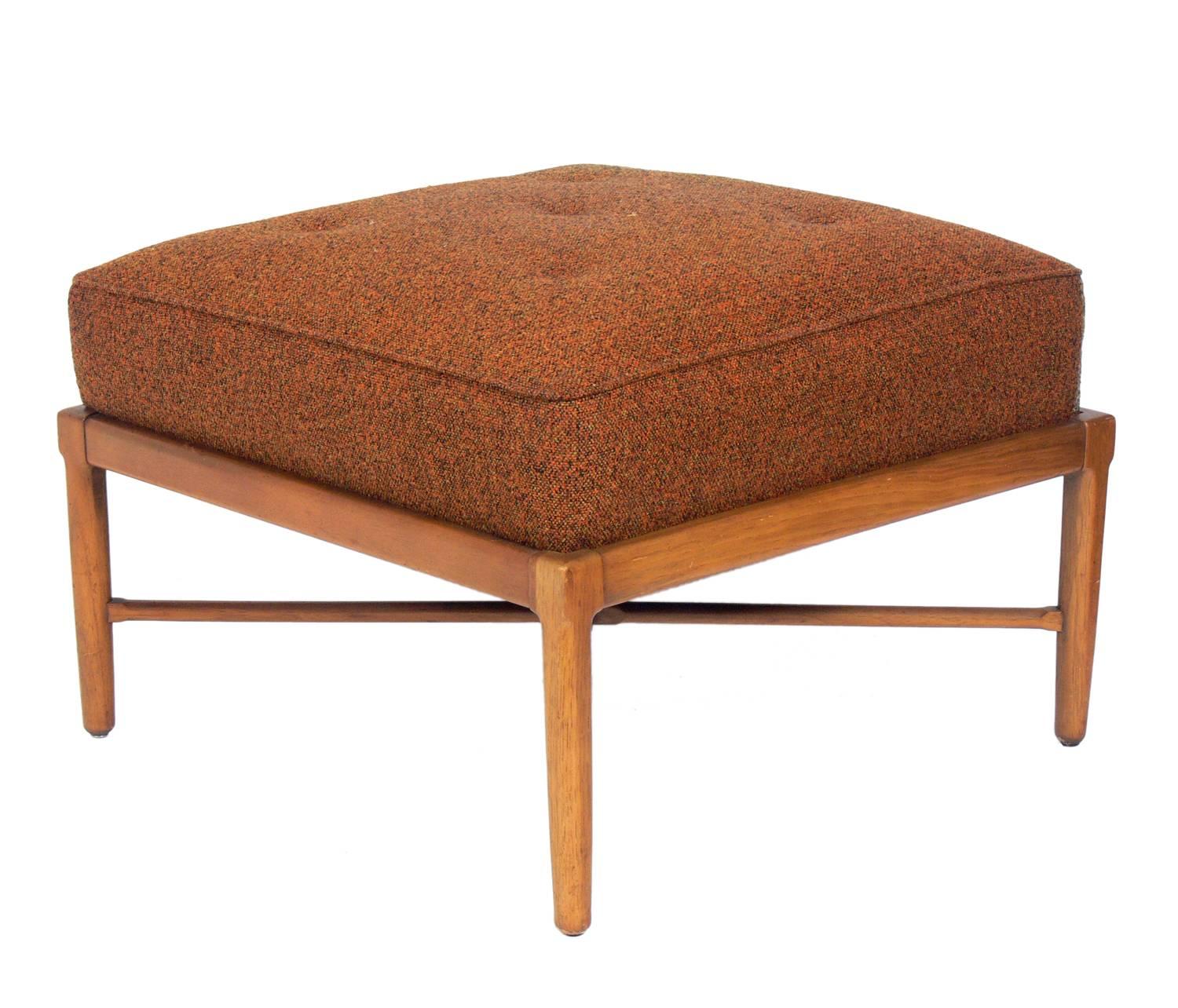 Large-scale modern X-based ottoman or stool, designed by John Lubberts and Lambert Mulder for Tomlinson, American, circa 1950s. Designed for Tomlinson's 