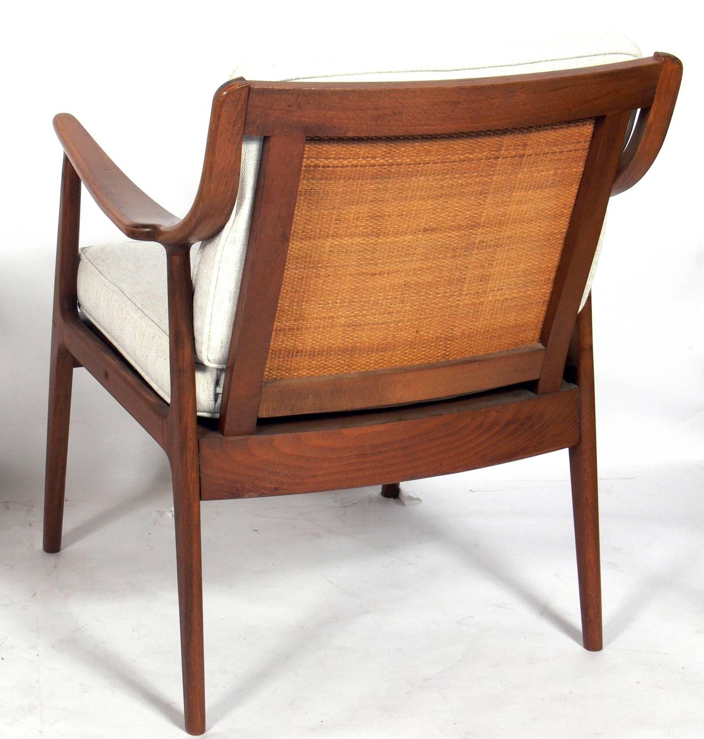 Mid-Century Modern Pair of Danish Modern Lounge Chairs Attributed to Hvidt & Molgaard Nielsen