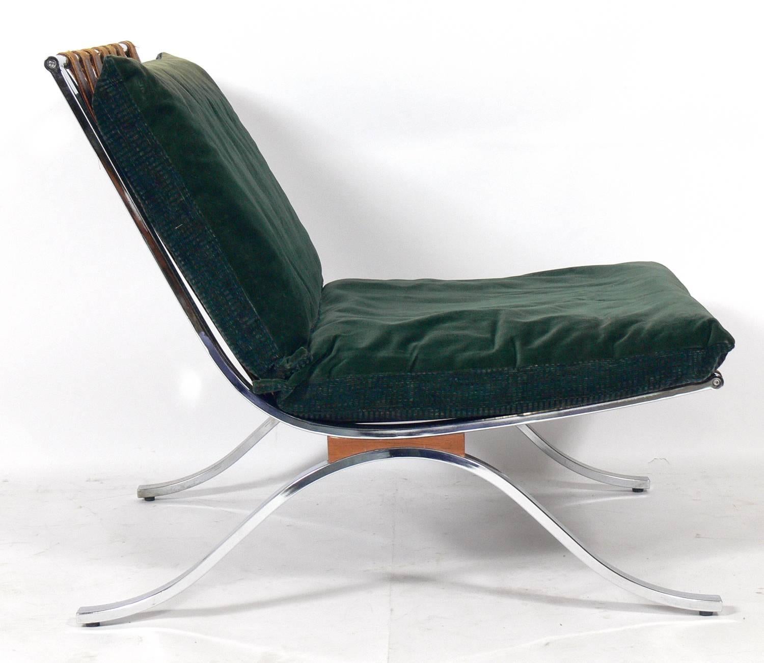 Italian chrome lounge chair, imported by Stendig from Italy, circa 1960s. This chair's straps and cushions are currently being reupholstered and can be completed in your fabric. The price noted below includes reupholstery in your fabric.