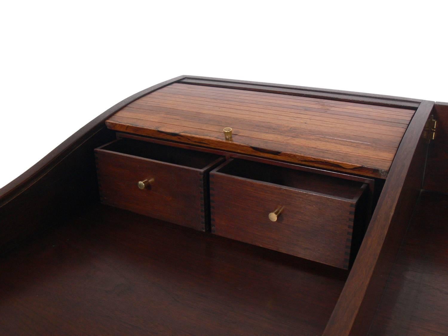 Rosewood and Mahogany Roll Top Desk by Edward Wormley for Dunbar In Good Condition In Atlanta, GA