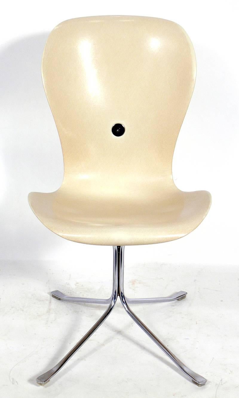 Selection of Modern Desk Chairs  In Good Condition For Sale In Atlanta, GA