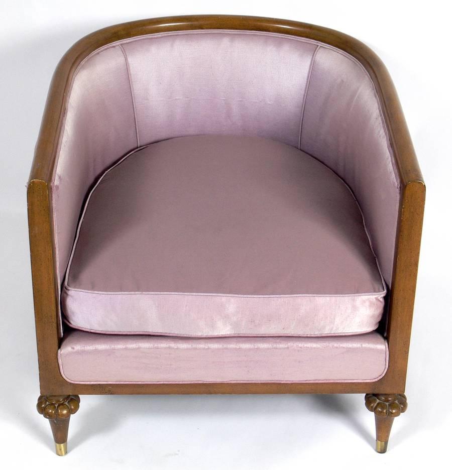 American Elegant Horseshoe Back Tub Chair