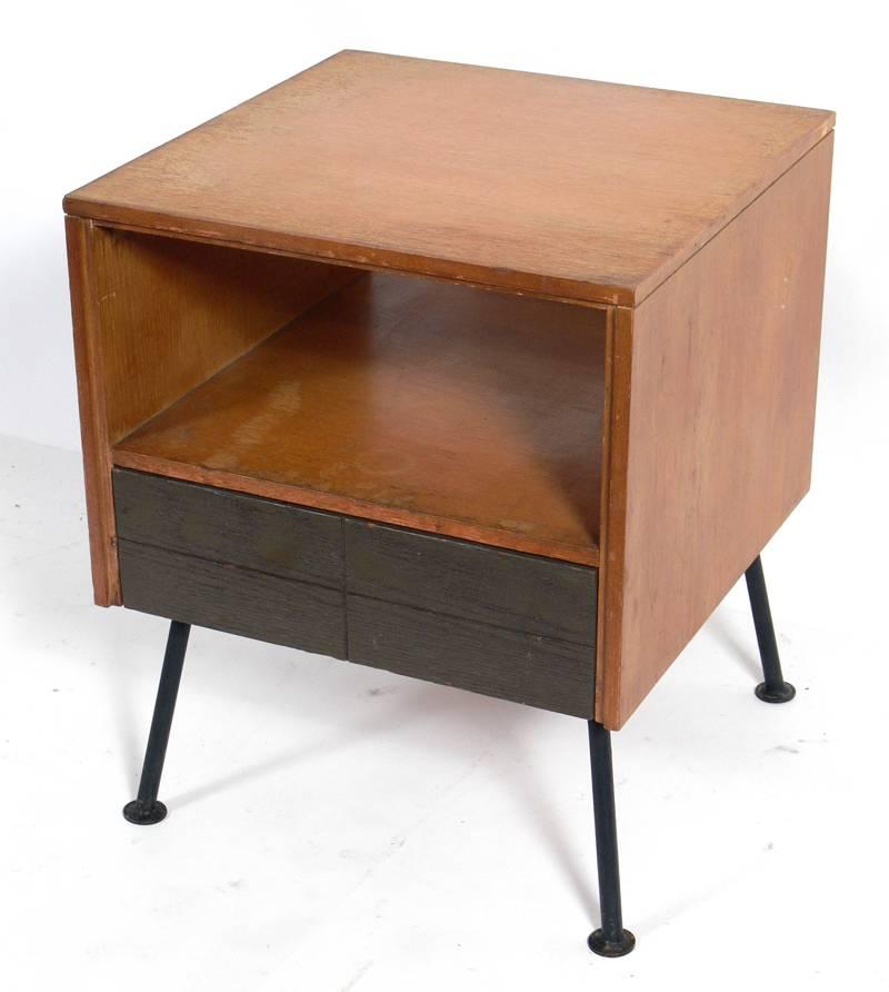 Mid-Century Modern Pair of Clean Lined Nightstands or End Tables by Raymond Loewy