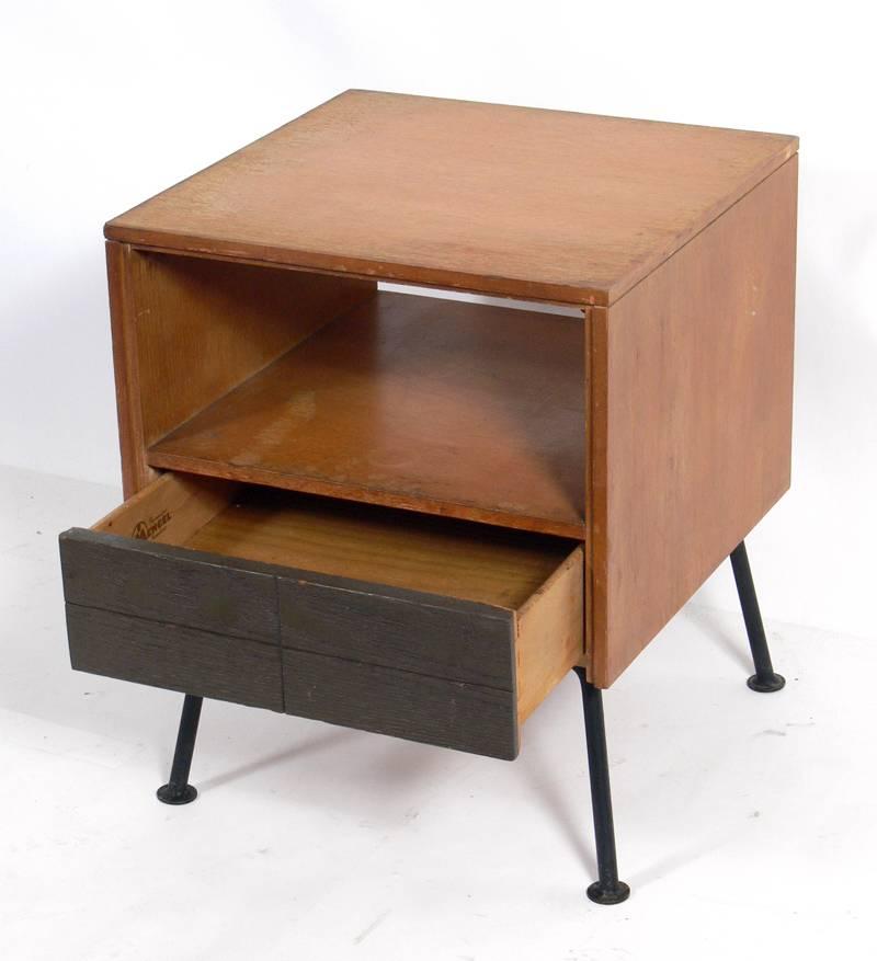 American Pair of Clean Lined Nightstands or End Tables by Raymond Loewy