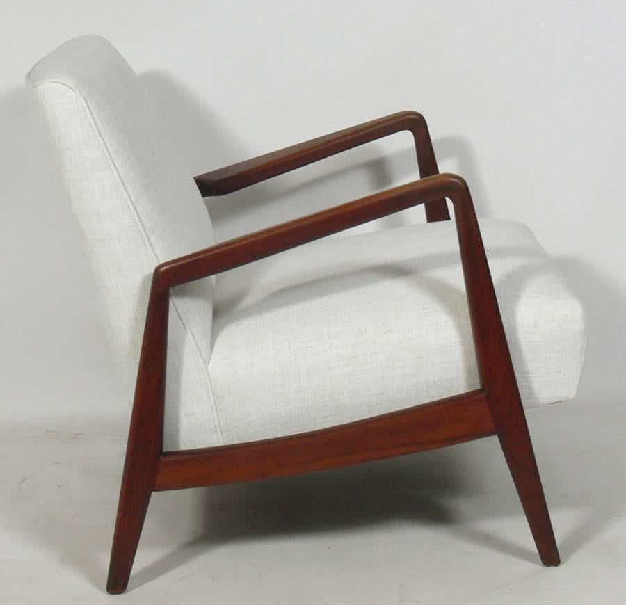 Mid-Century Modern Walnut Lounge Chair by Jens Risom In Good Condition In Atlanta, GA