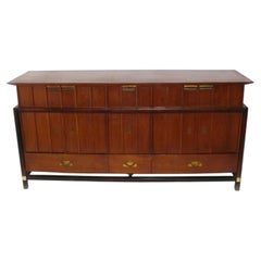 Aparador de estilo chinoiserie de mediados de siglo, de Hickory, restaurado en el color que elijas