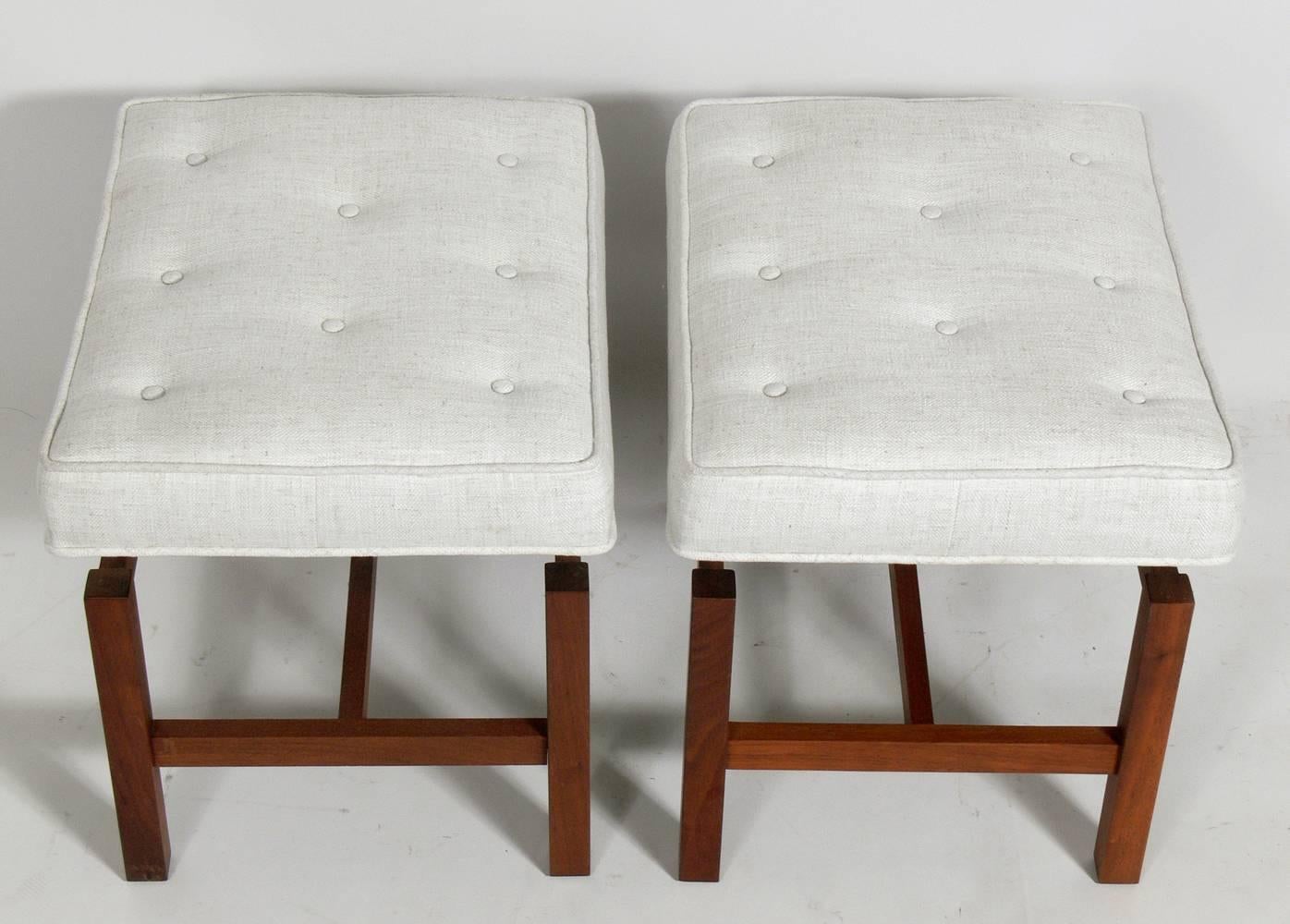 American Pair of Modern Benches or Stools Designed by Jens Risom