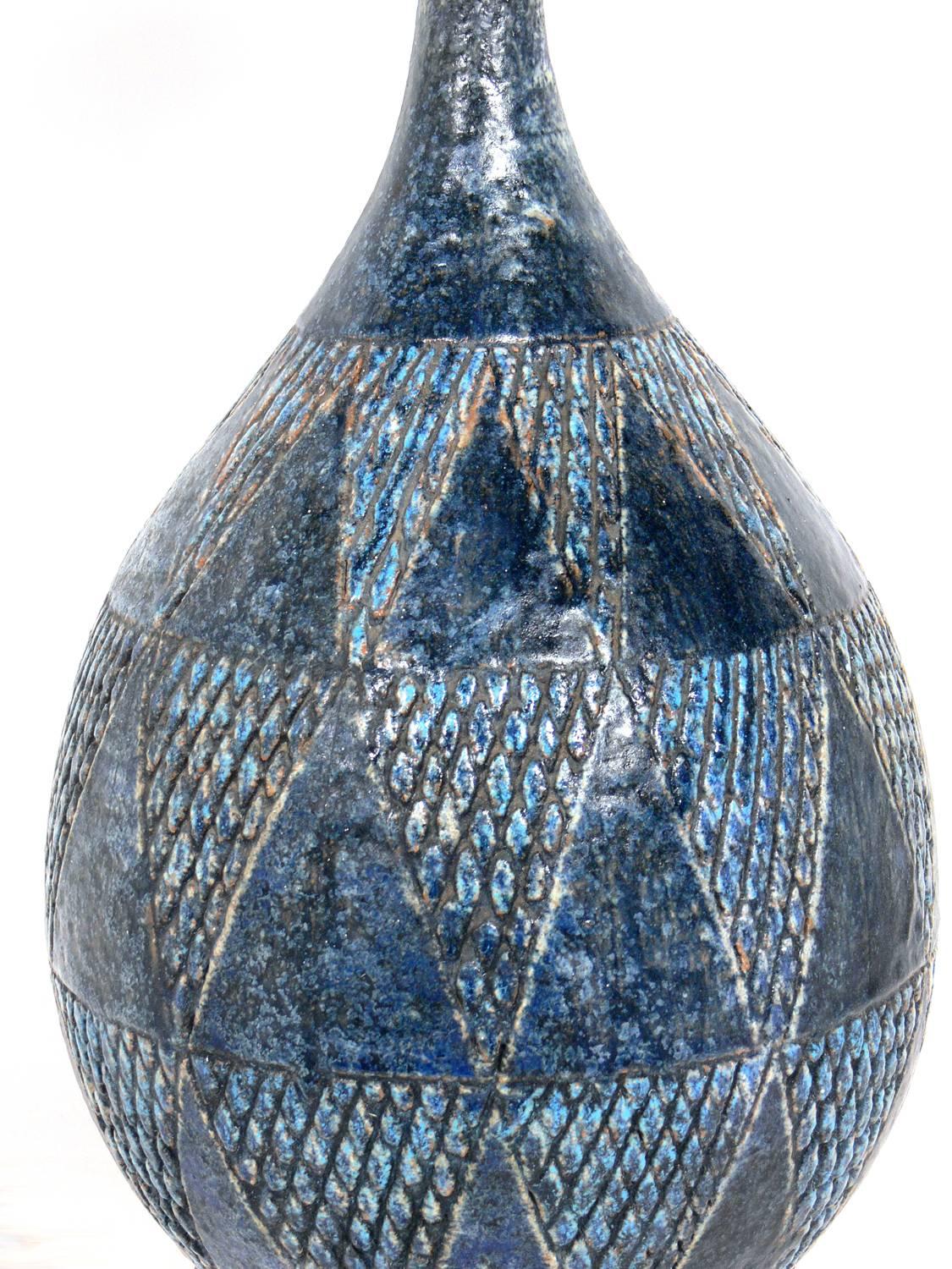 American Mid-Century Modern Blue Ceramic Pottery Lamp