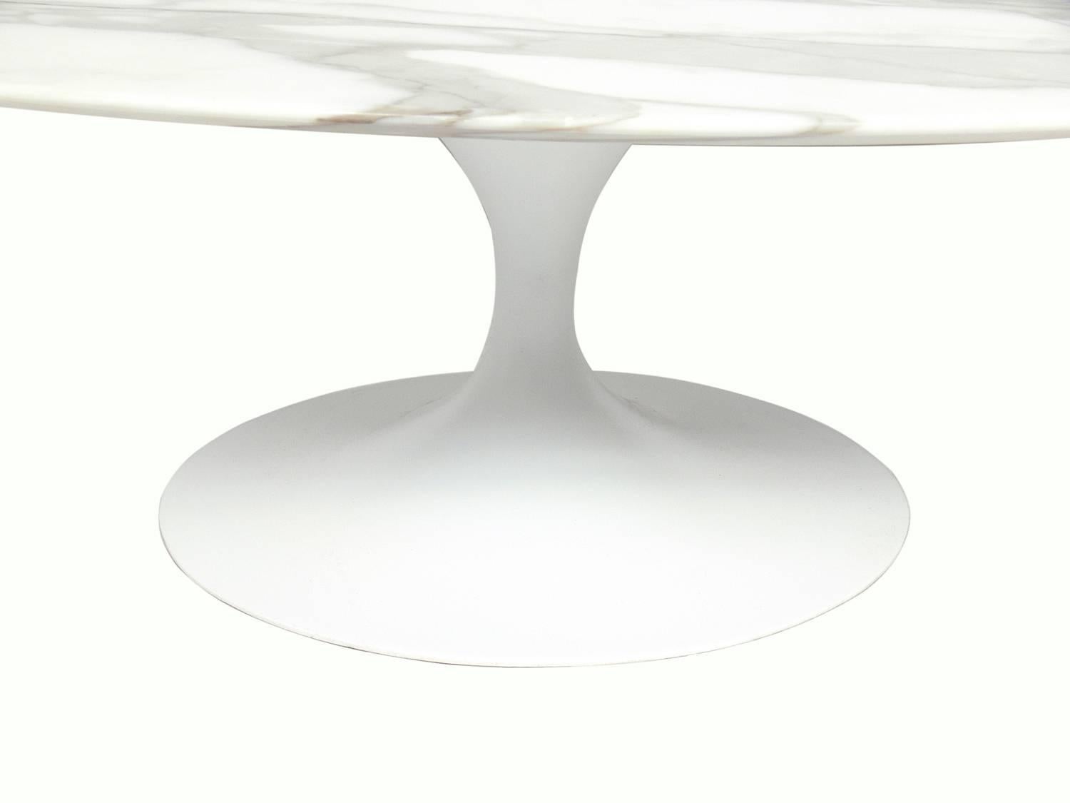 American Oval Marble-Top Tulip Coffee Table by Eero Saarinen for Knoll