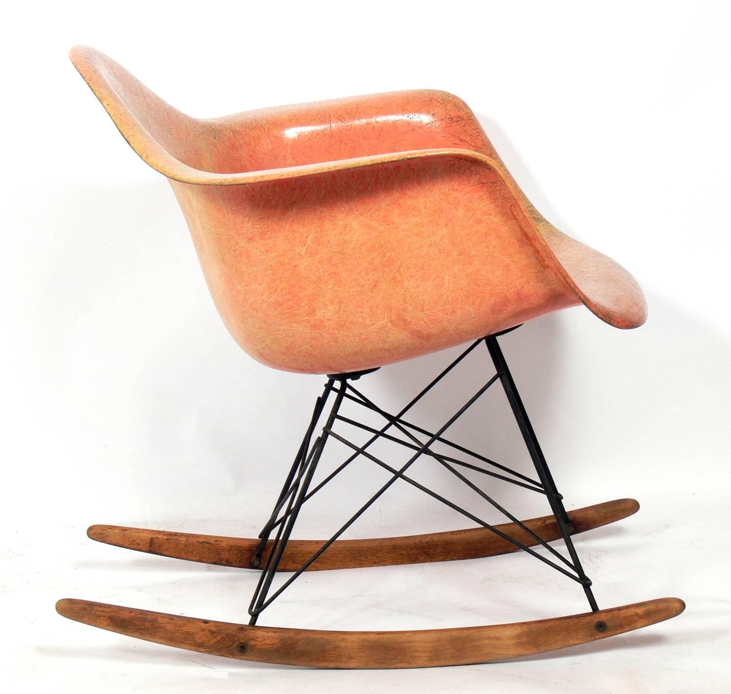 Mid-Century Modern Early All Original Zenith Rope Edge Rocker designed by Charles Eames