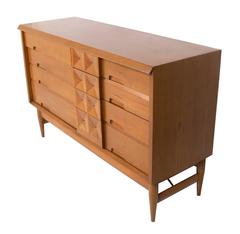 Cassapanca di Salvatore Bevelacqua del metà del secolo scorso