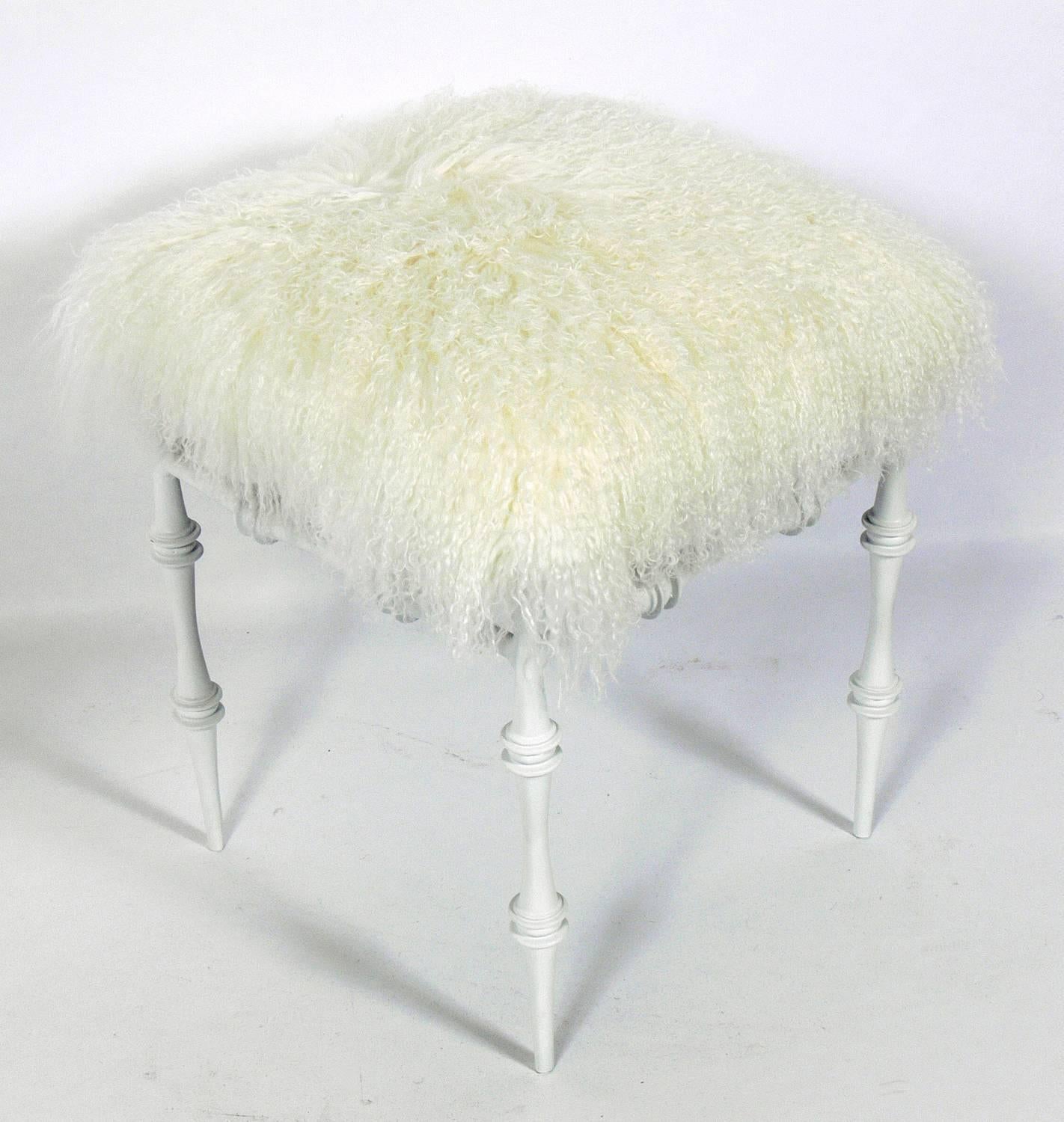 Sculptural modernist stool in Mongolian wool, American, circa 1950s. It has been repainted and reupholstered in luxuriously soft Mongolian wool.