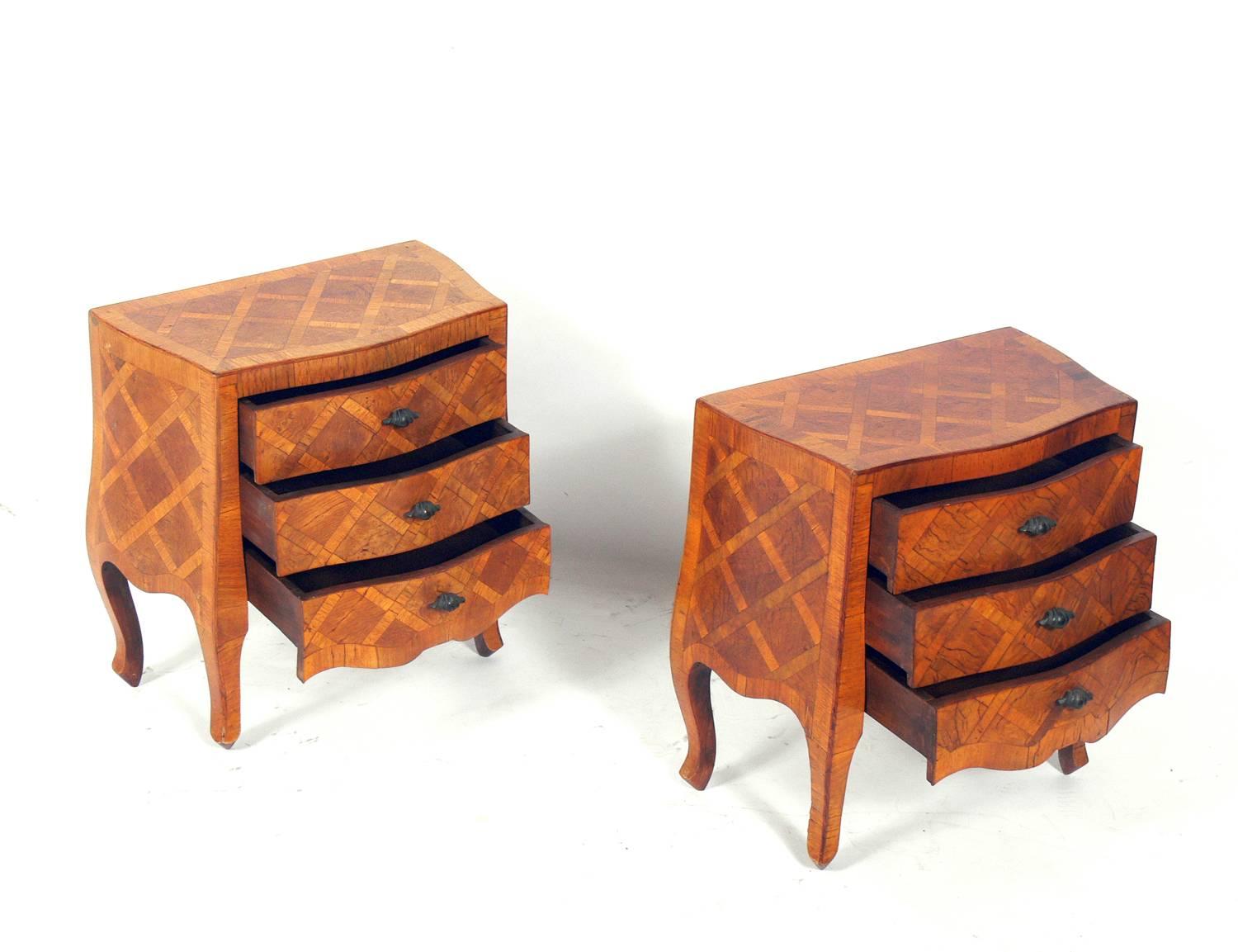 Hollywood Regency Pair of Curvaceous Italian Nightstands or End Tables