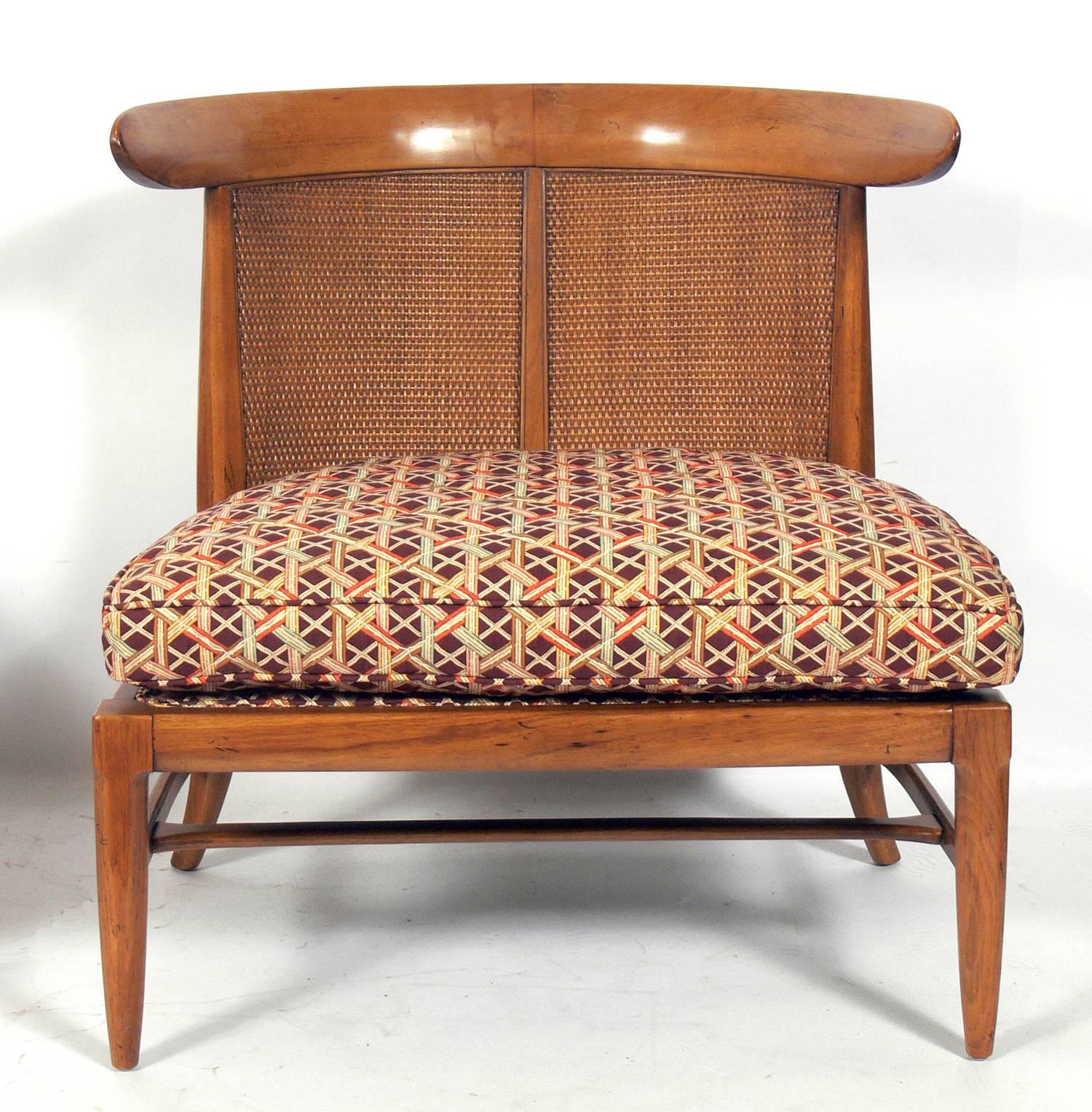 Pair of Curvaceous caned back slipper chairs, designed by John Lubberts and Lambert Mulder for Tomlinson, American, circa 1950s. Designed for Tomlinson's 