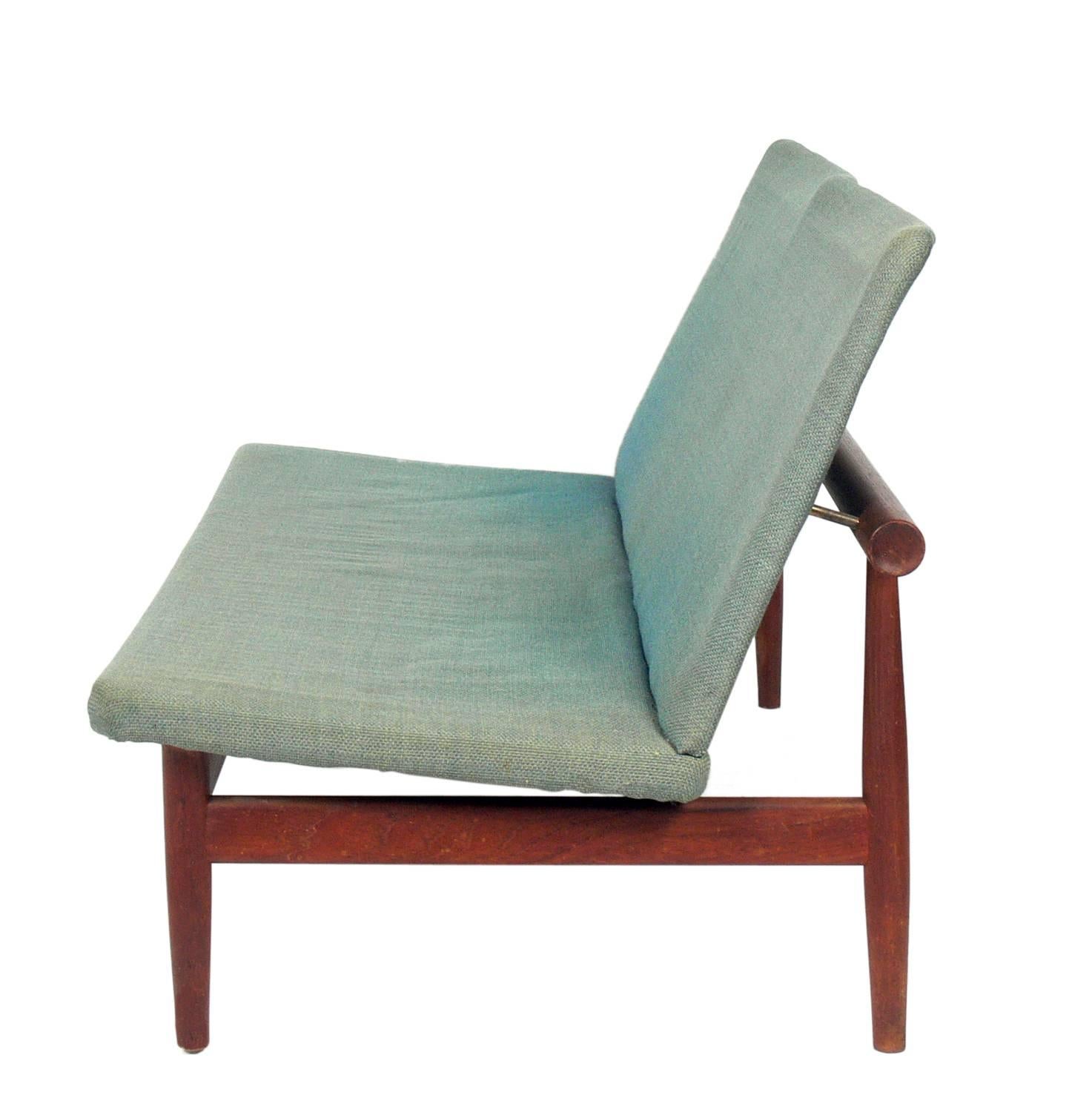 Mid-Century Modern Danish Modern Settee by Finn Juhl