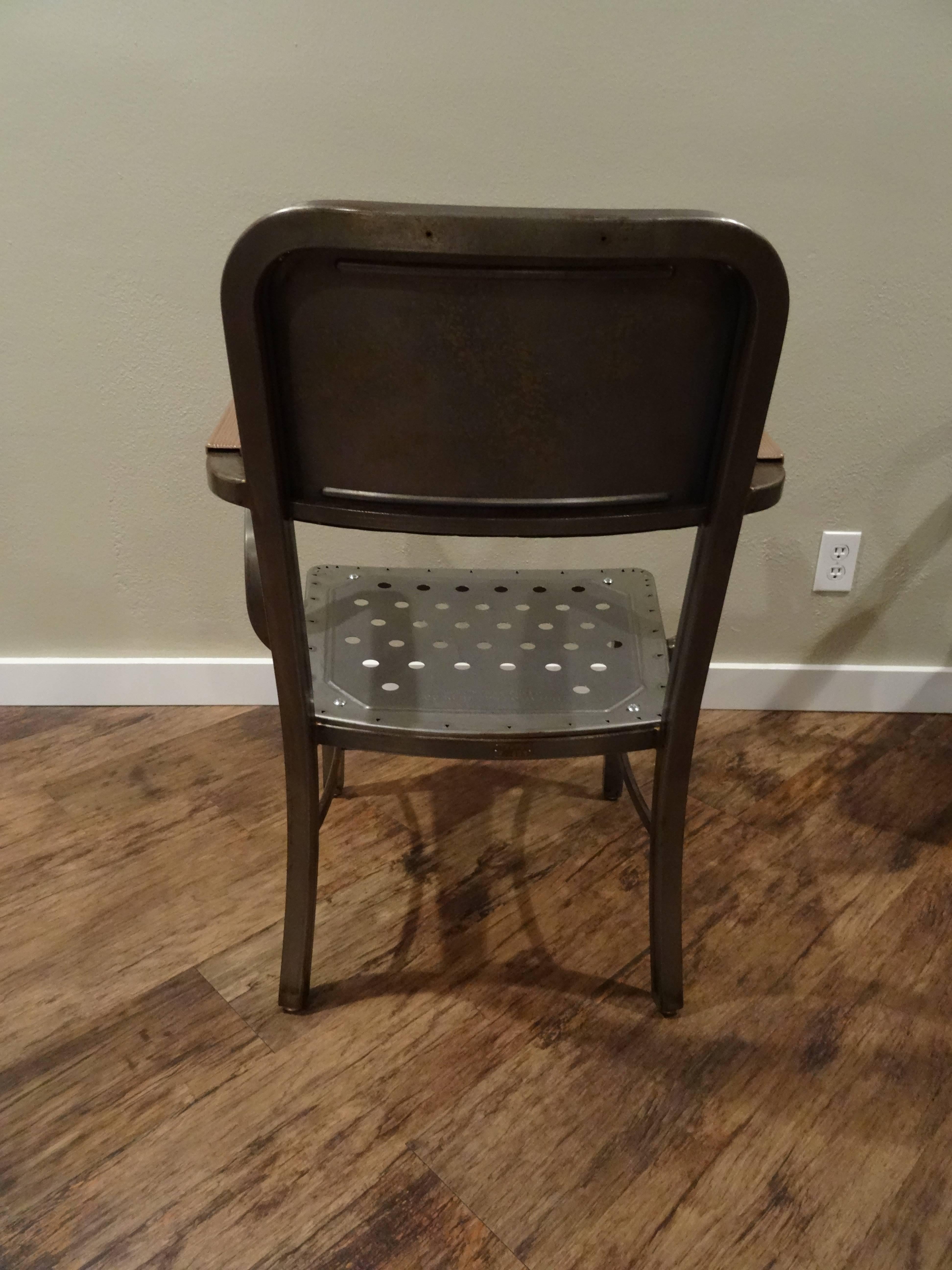 20th Century Metal Steelcase Chair For Sale