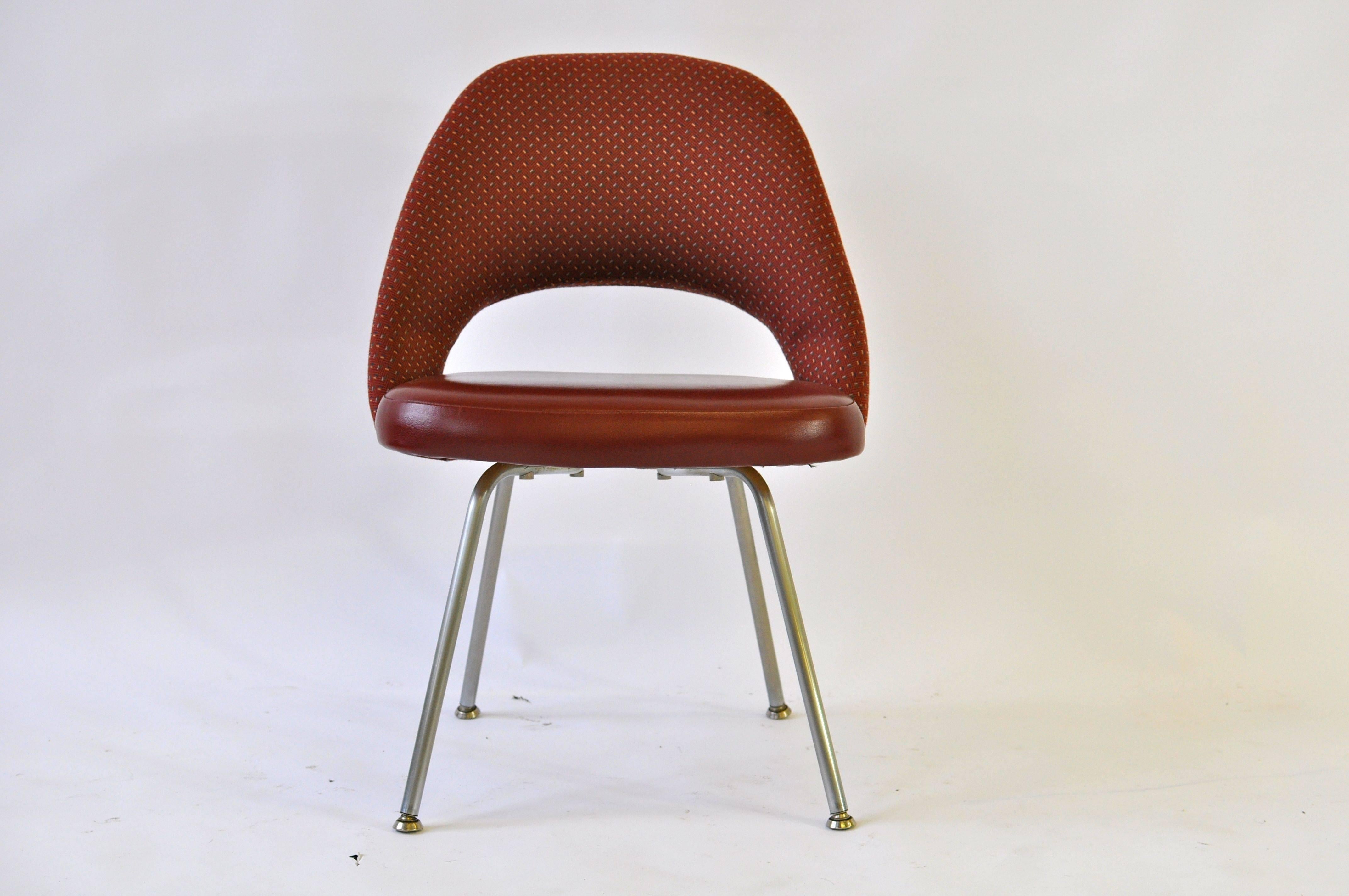Mid-Century Modern Set of Ten Vintage Eero Saarinen Chairs for Knoll For Sale