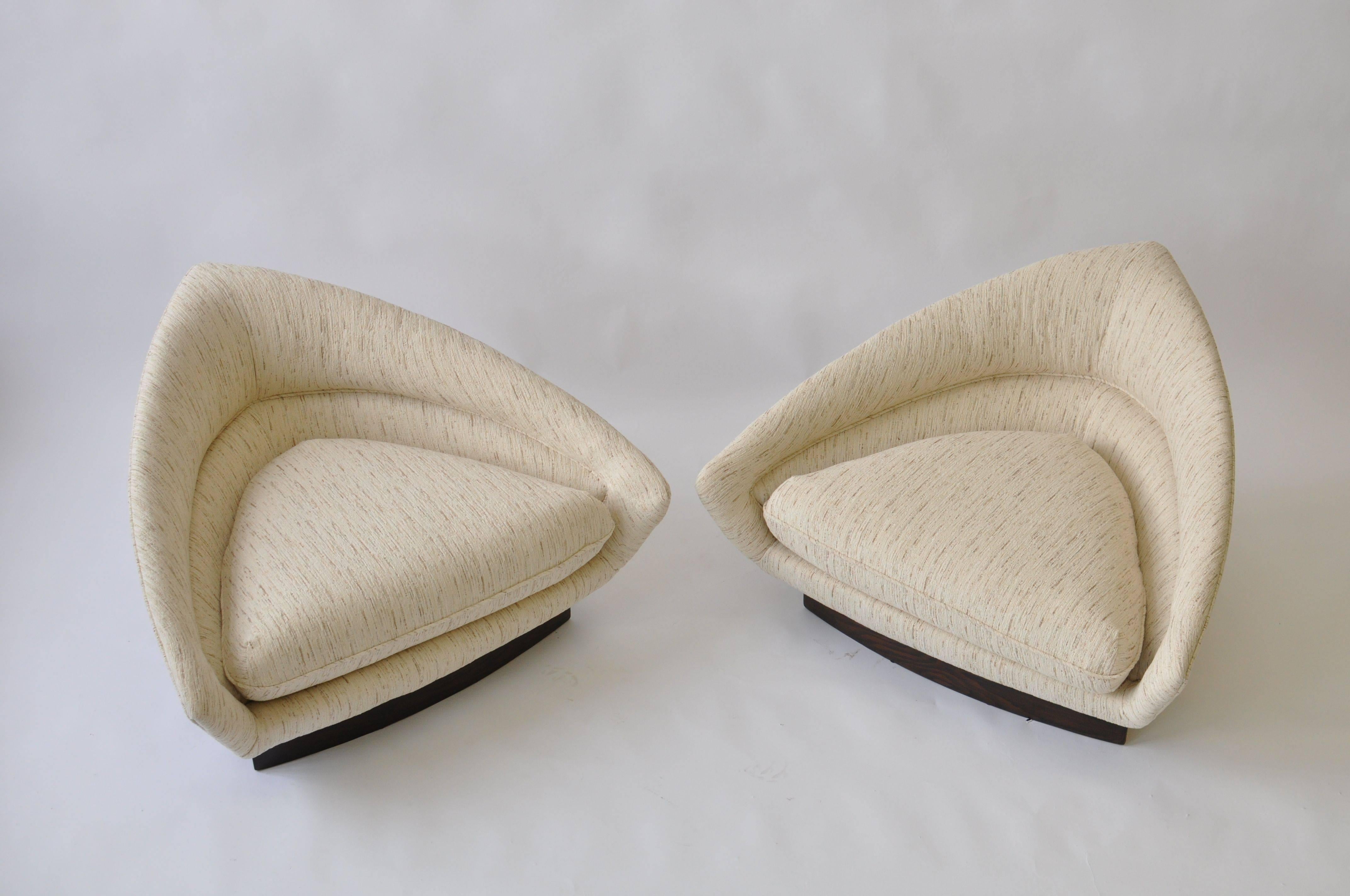 Mid-Century Modern Pair of 1960s Lounge Chairs