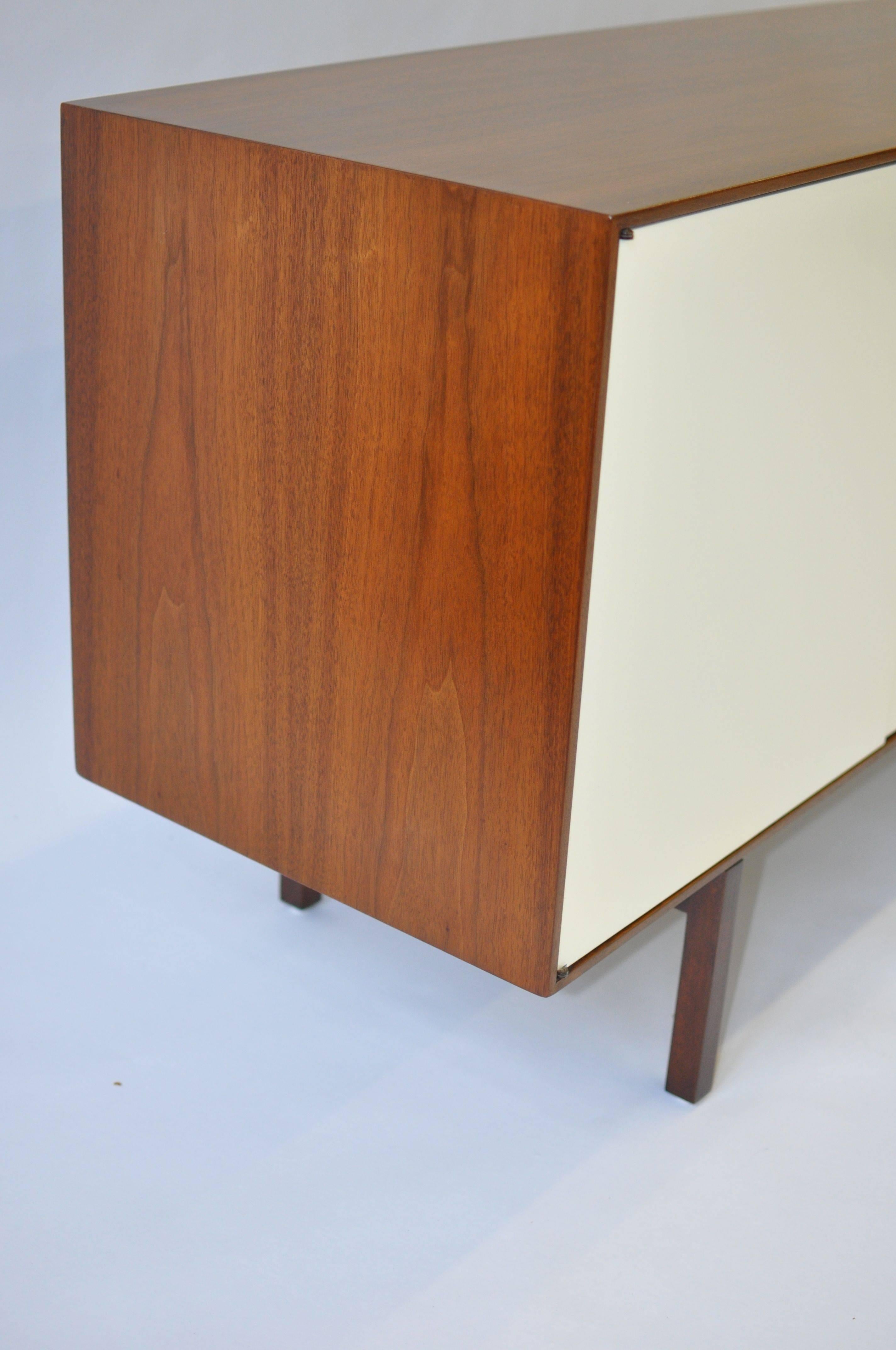 Florence Knoll Credenza In Good Condition In Turners Falls, MA