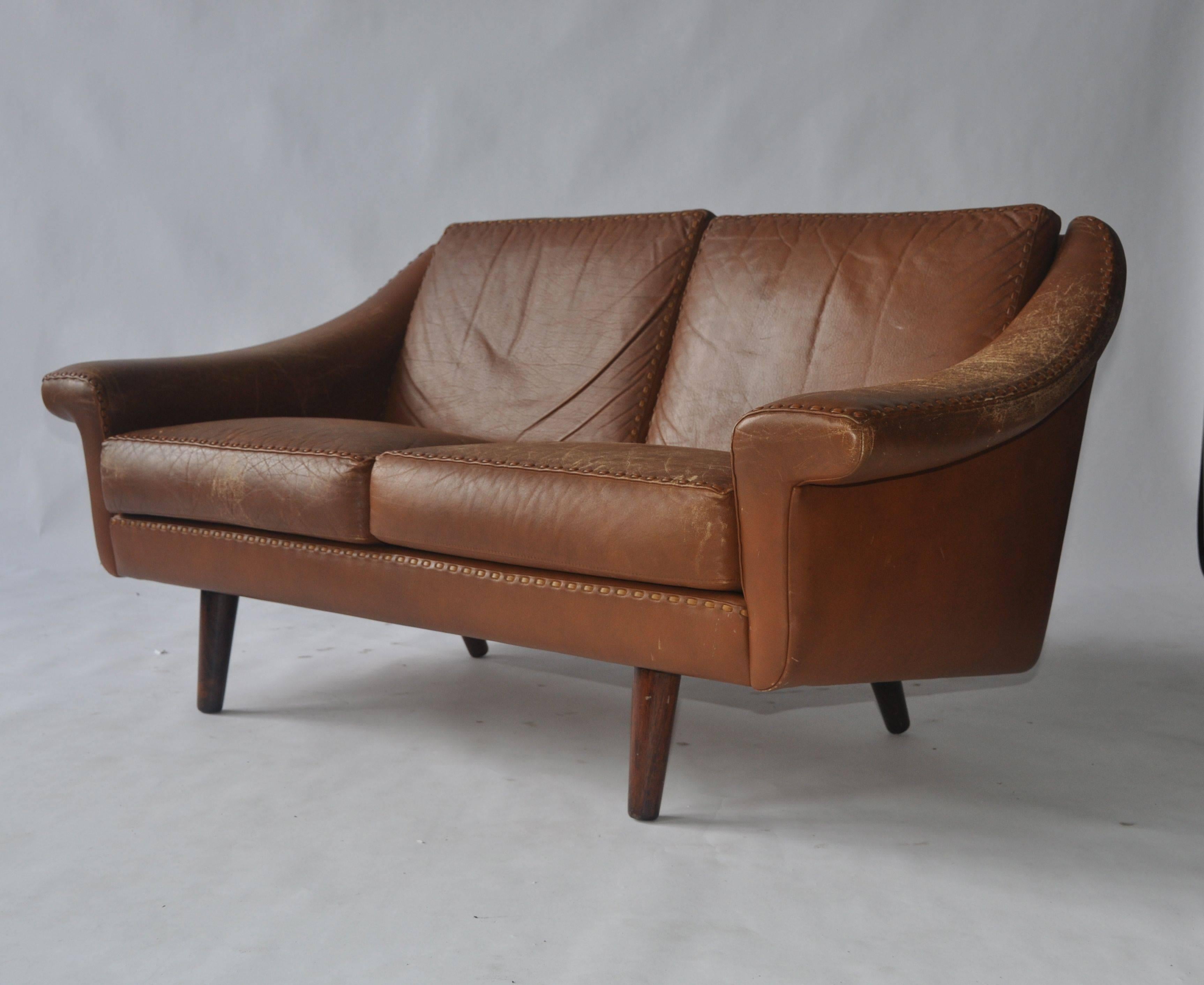 Aage Christiansen Danish leather sofa settee, 1960s.
