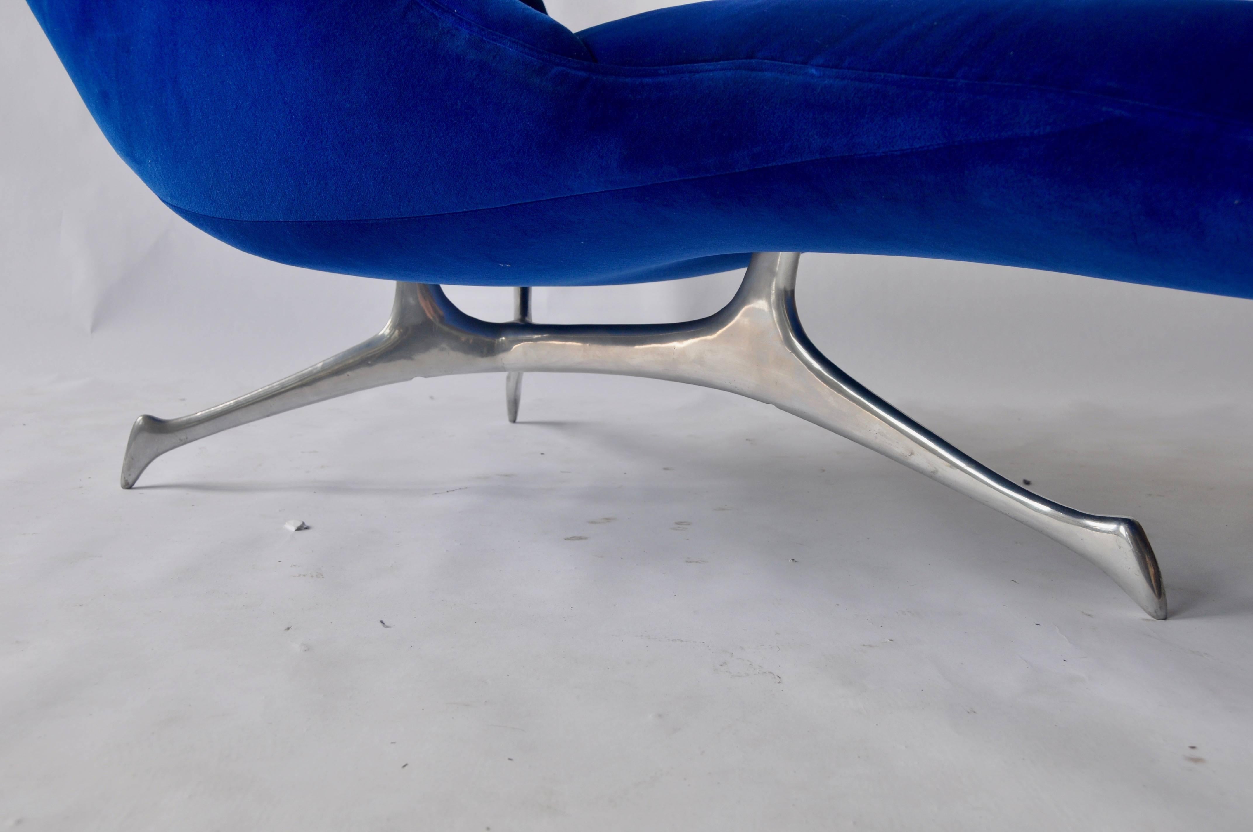 Cast Vladimir Kagan Tri-Symmetric Chaise Longue