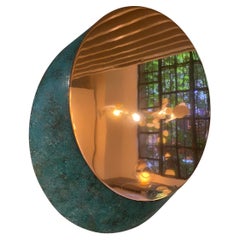 Espejo escultórico Pavè de cobre verdigris de dAM Atelier